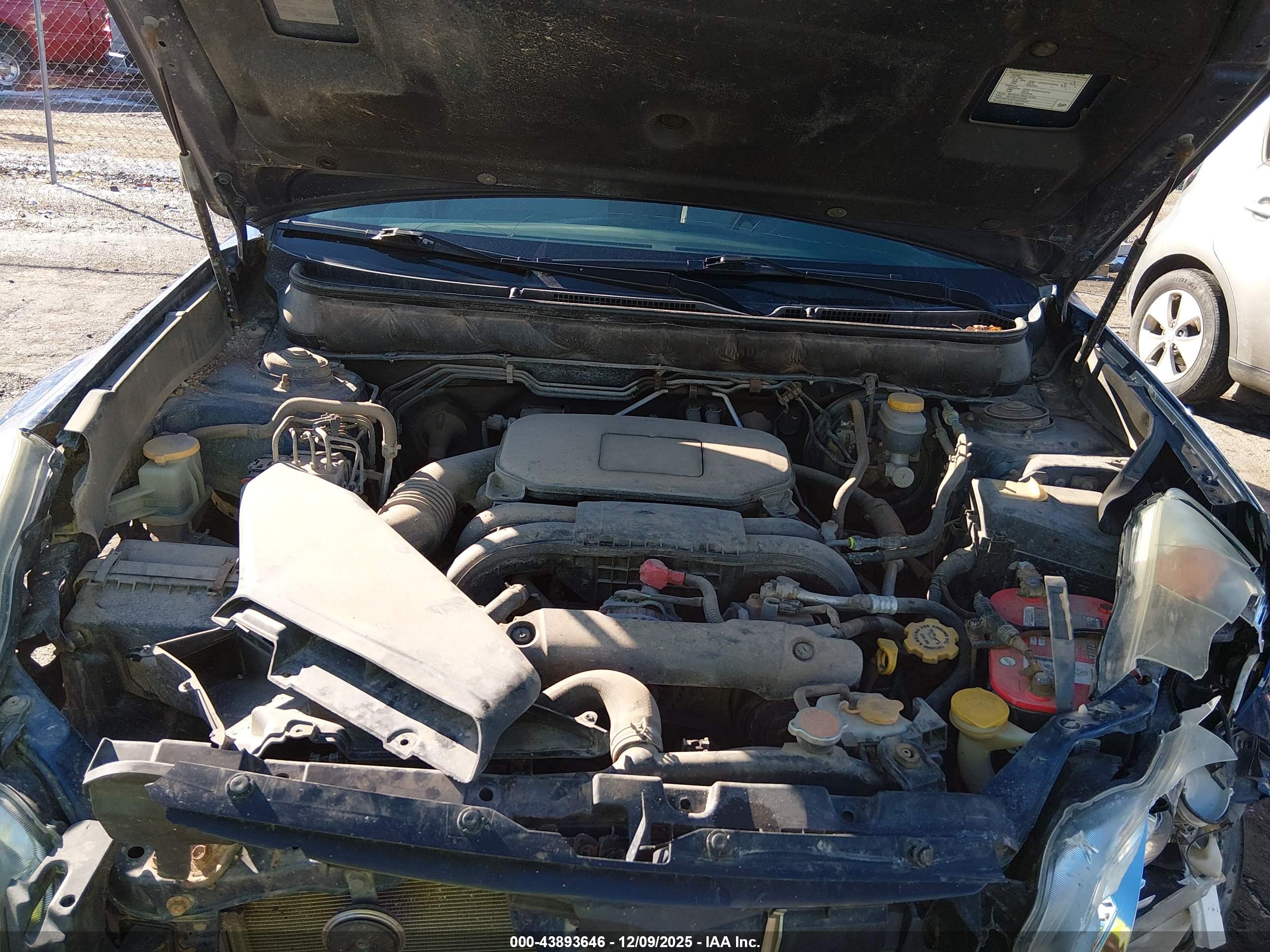 SUBARU OUTBACK image 10