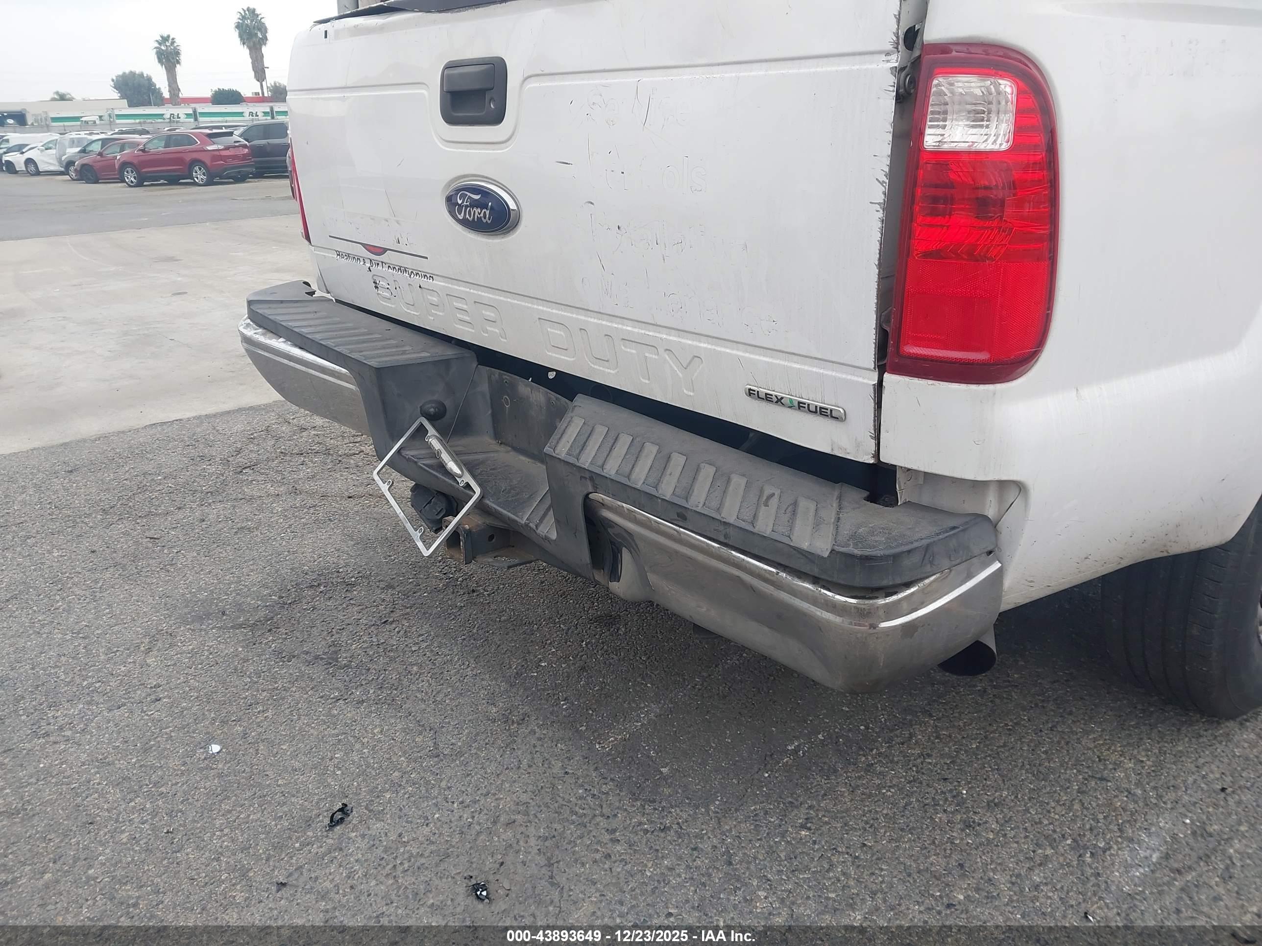 FORD F-250 image 6