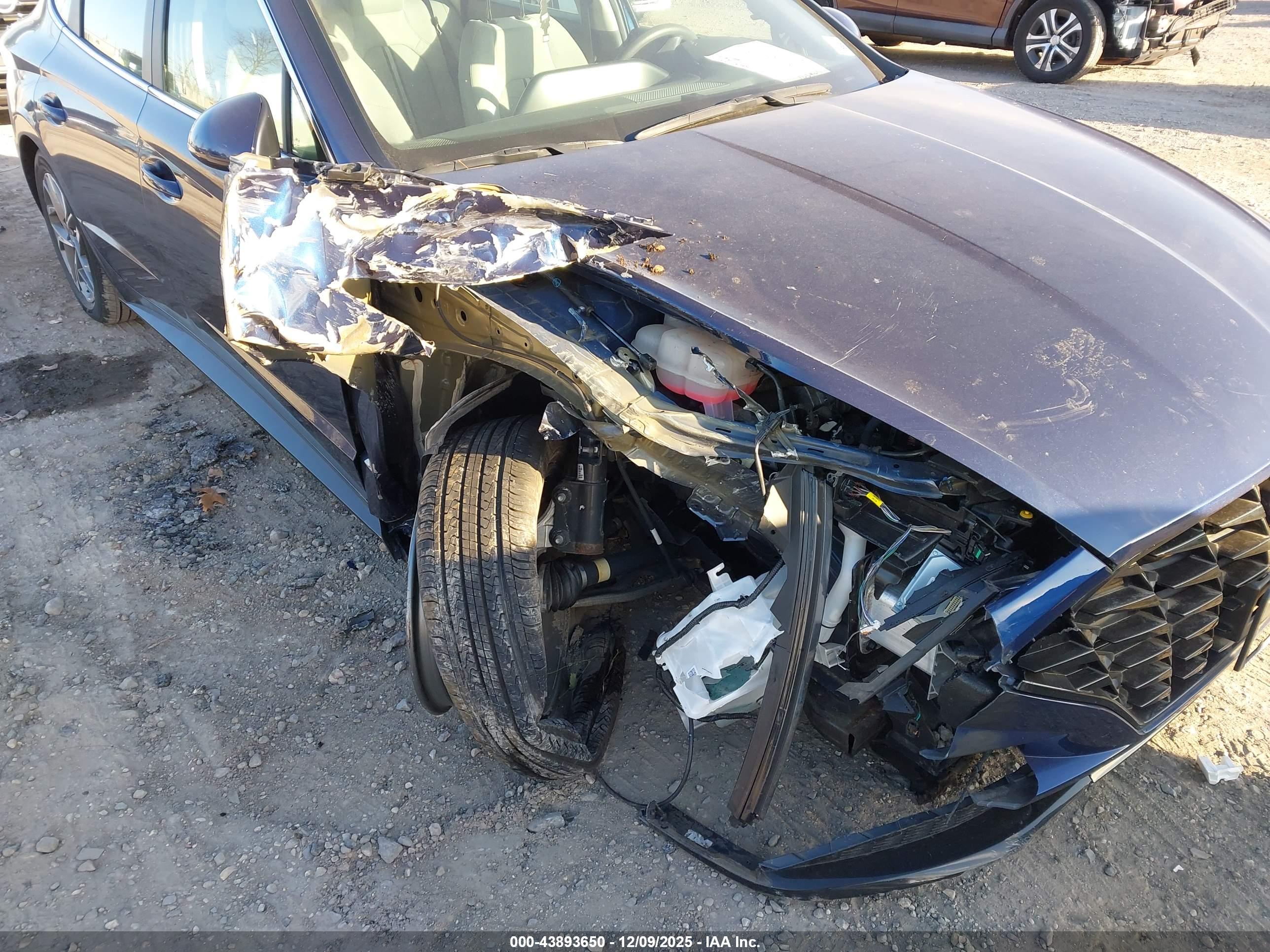 HYUNDAI SONATA image 6