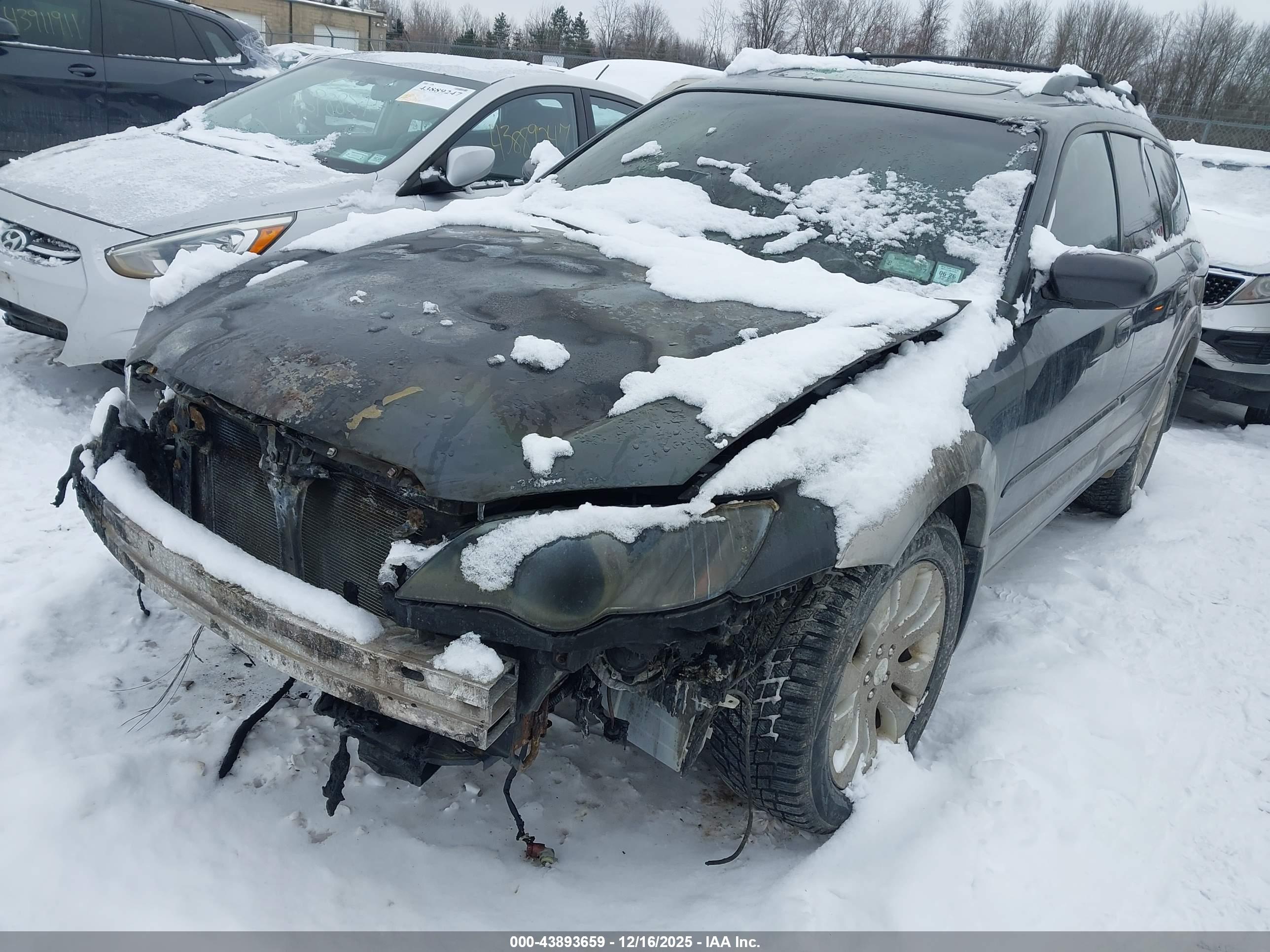 SUBARU OUTBACK image 2