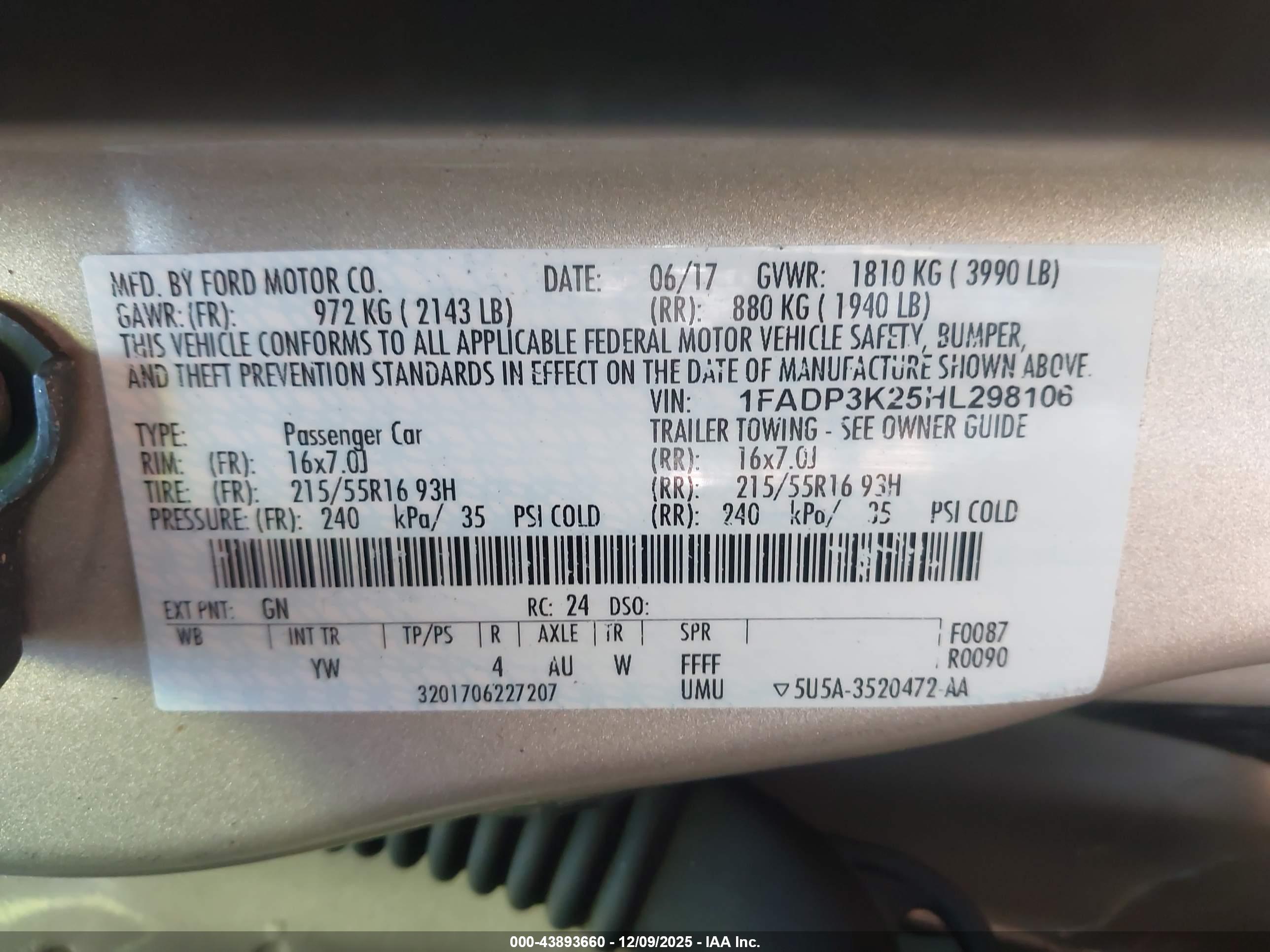 FORD FOCUS image 9