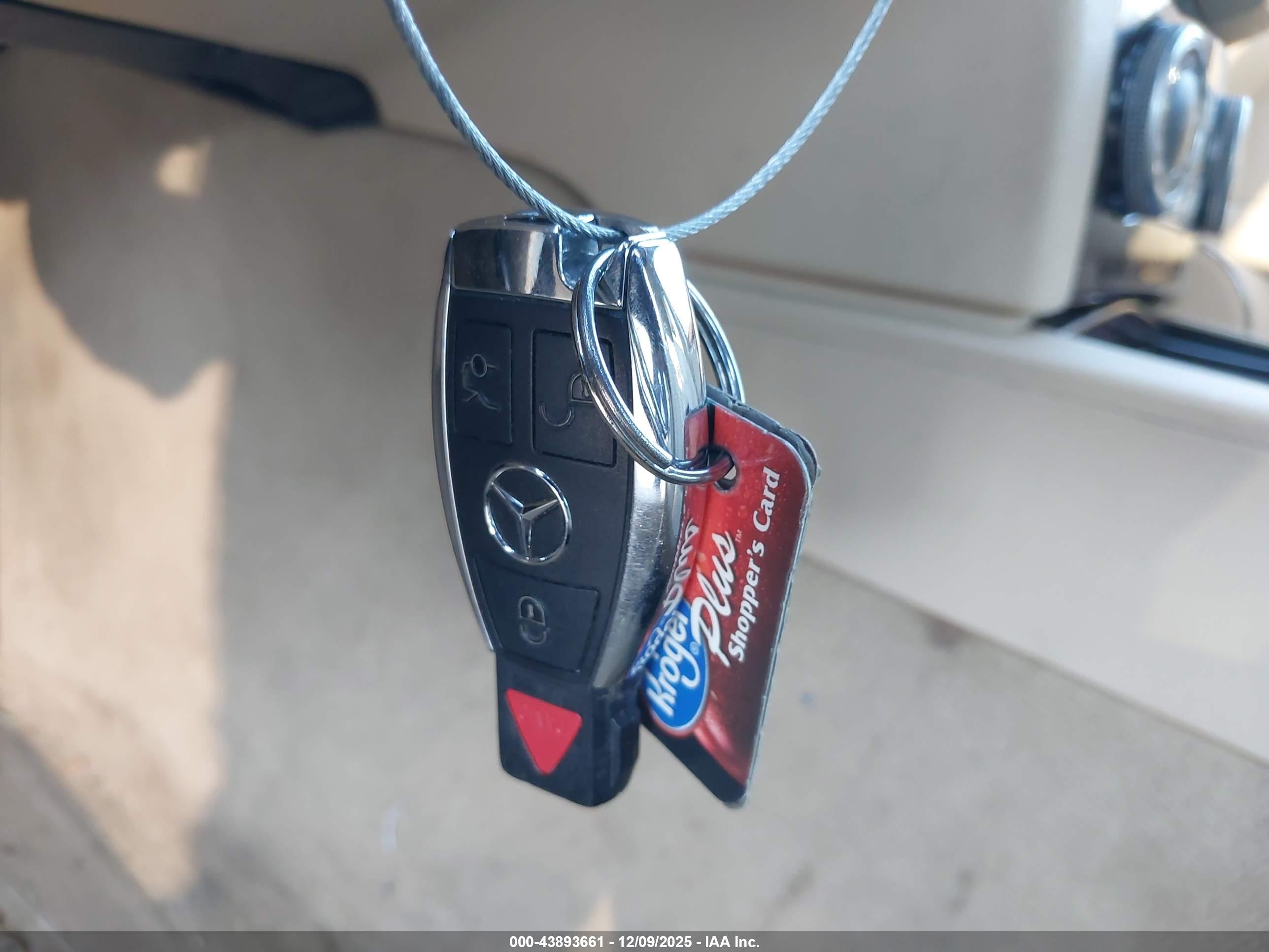 MERCEDES-BENZ C image 11