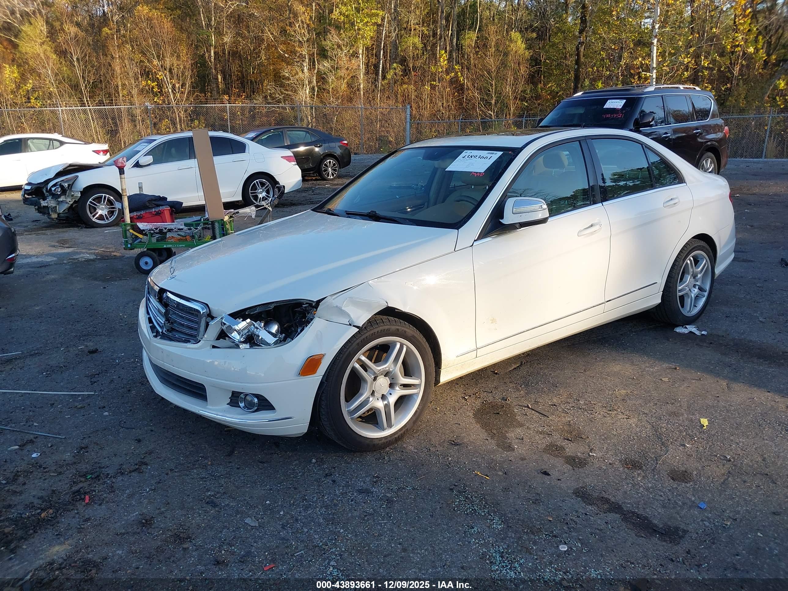 MERCEDES-BENZ C image 2