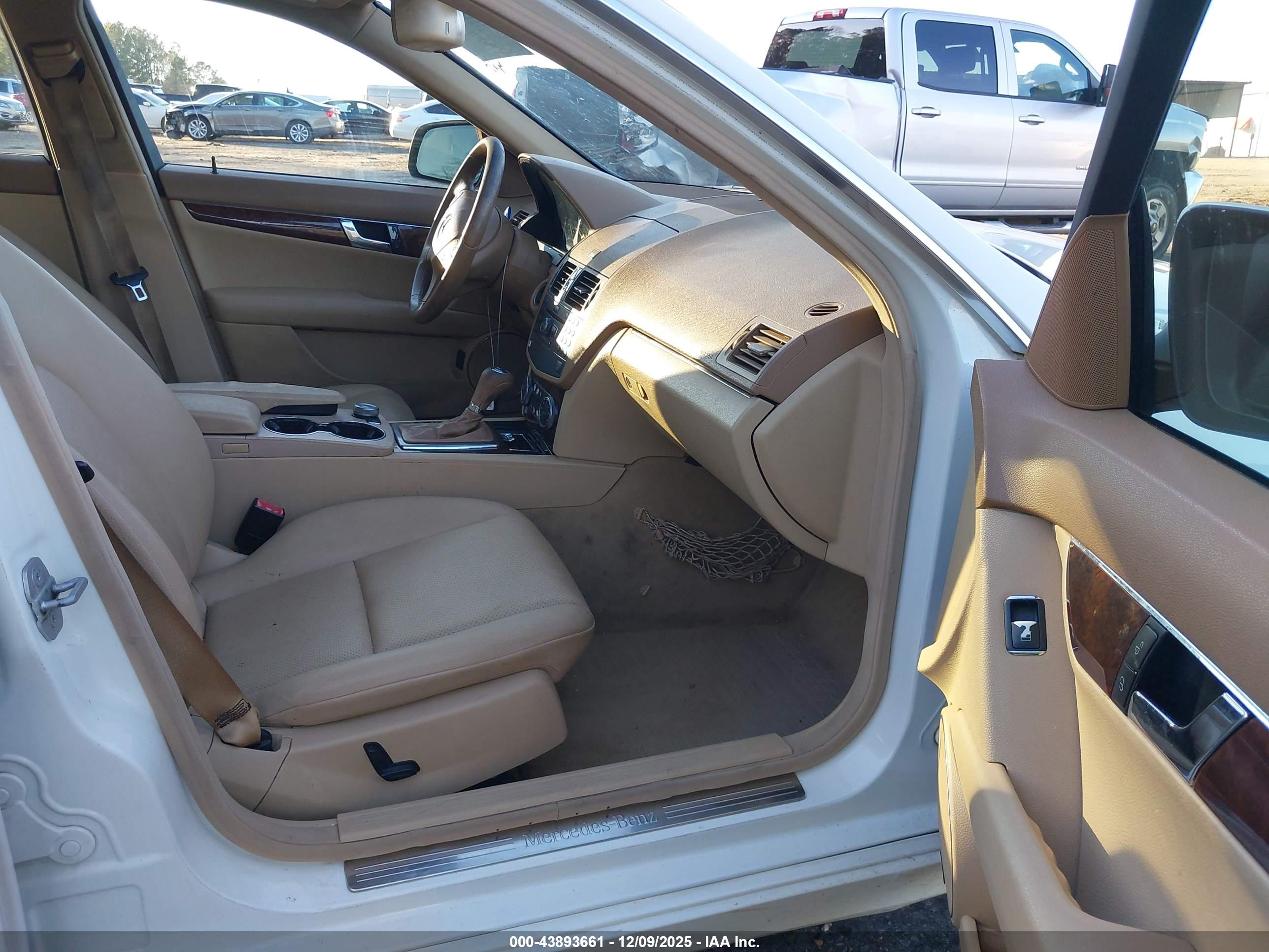 MERCEDES-BENZ C image 5