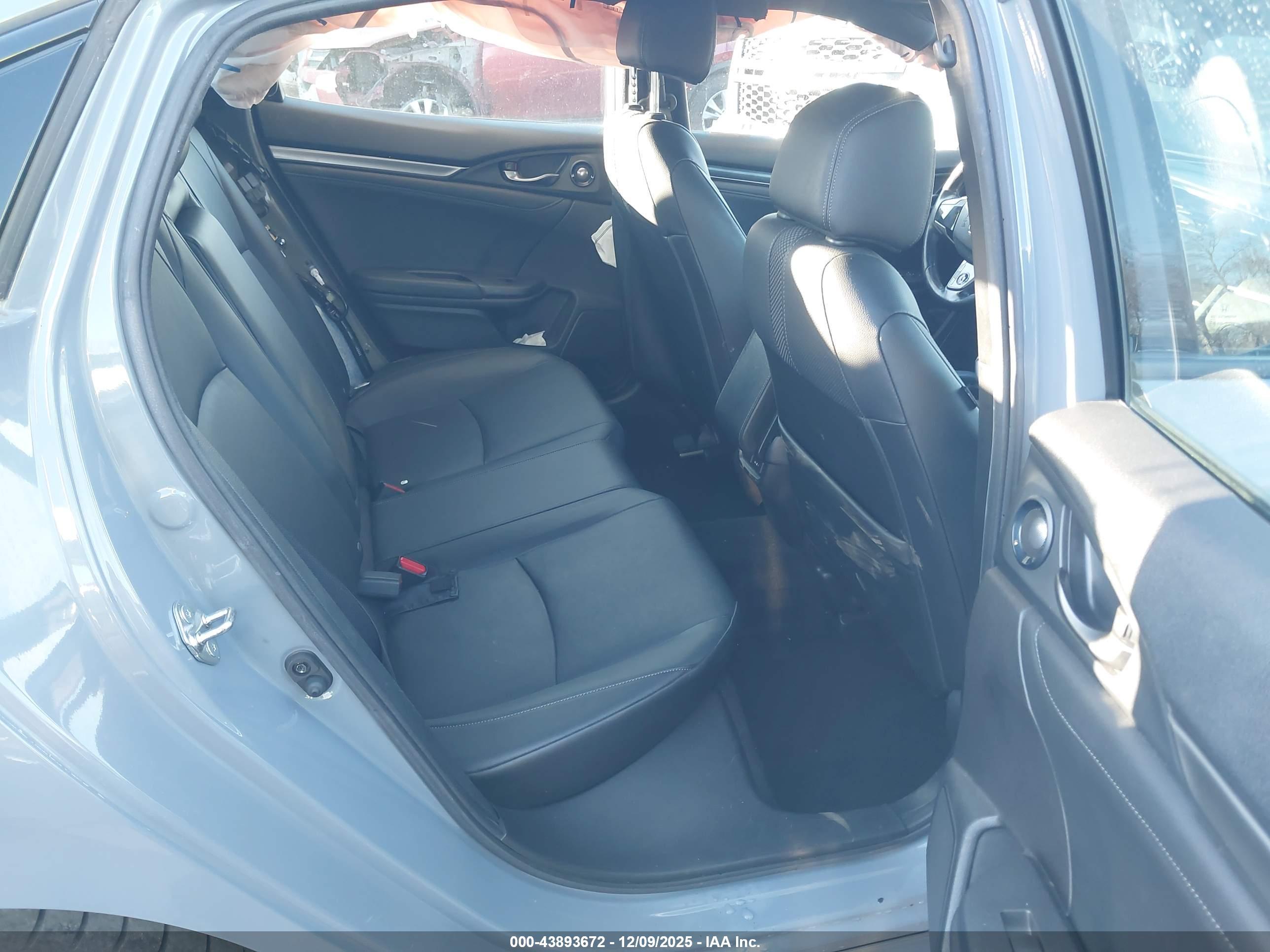 HONDA CIVIC image 8