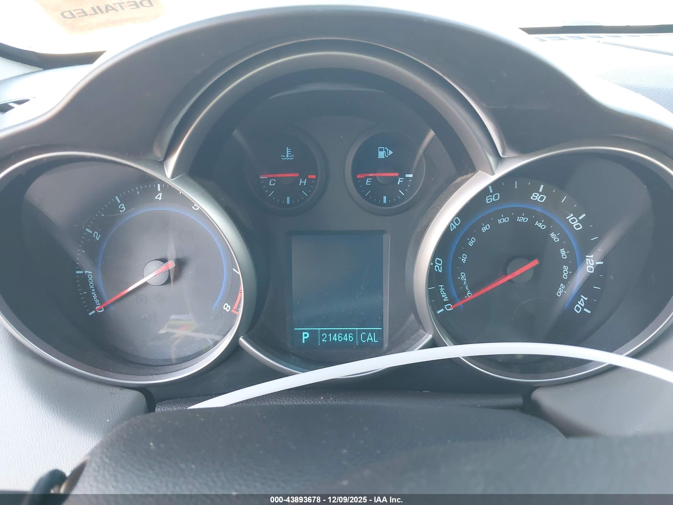 CHEVROLET CRUZE image 7