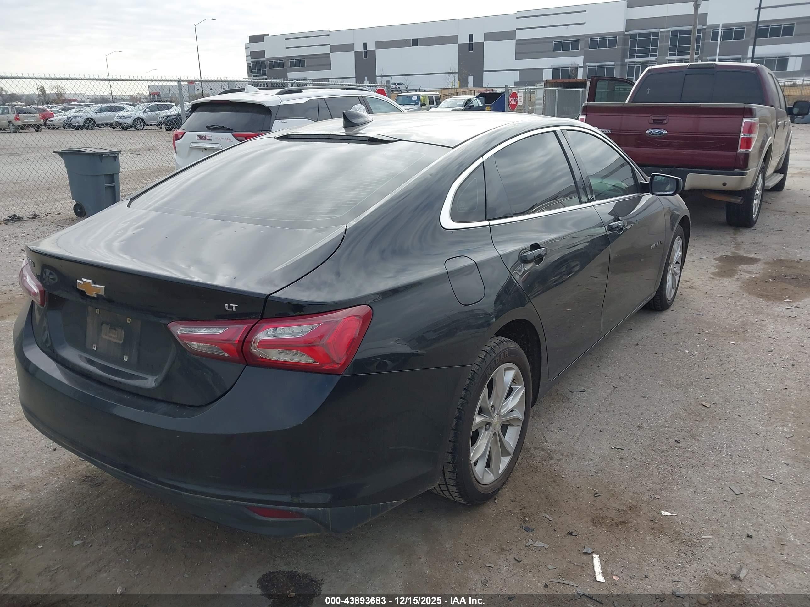 CHEVROLET MALIBU image 4