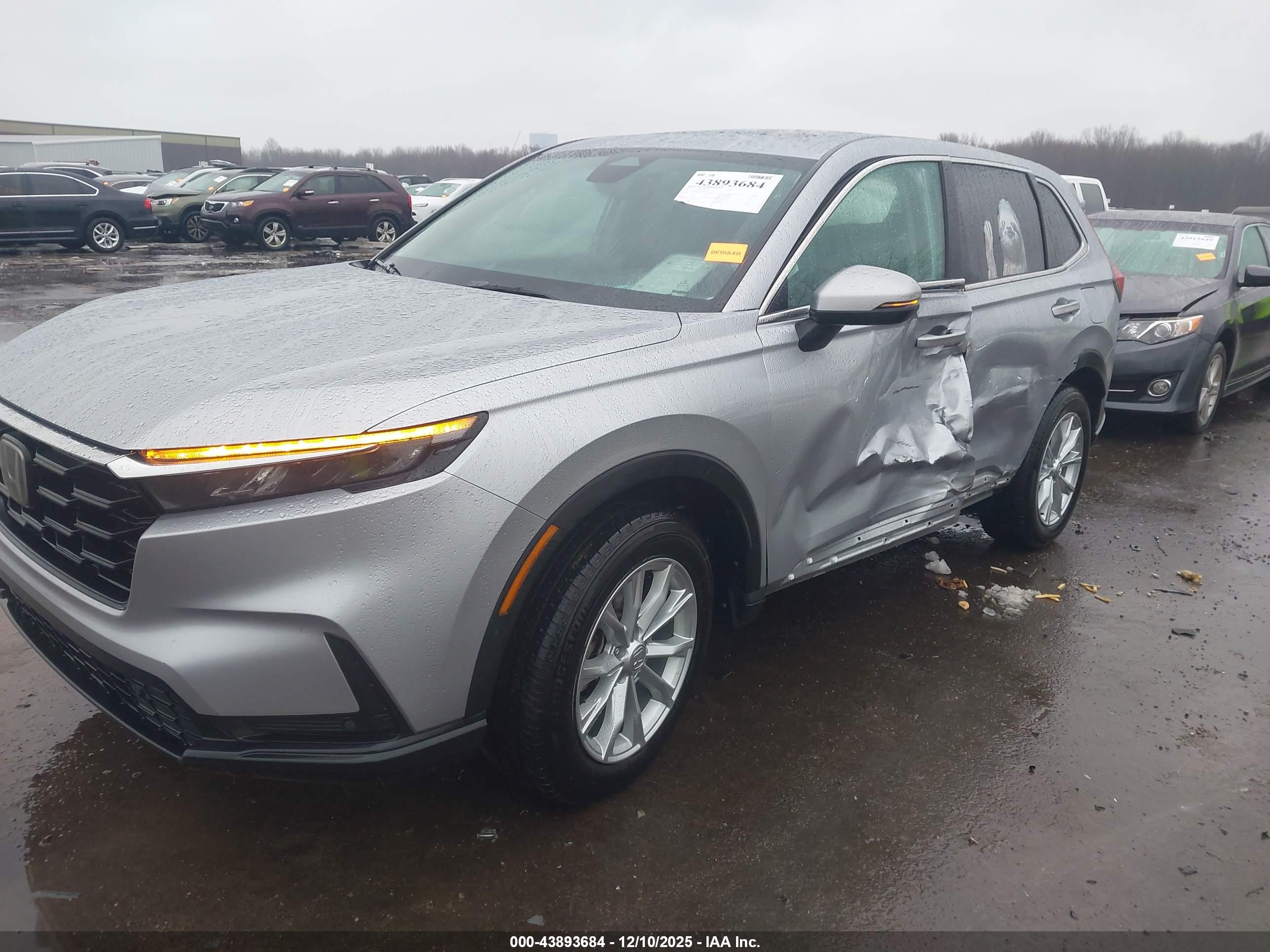 HONDA CR-V image 6