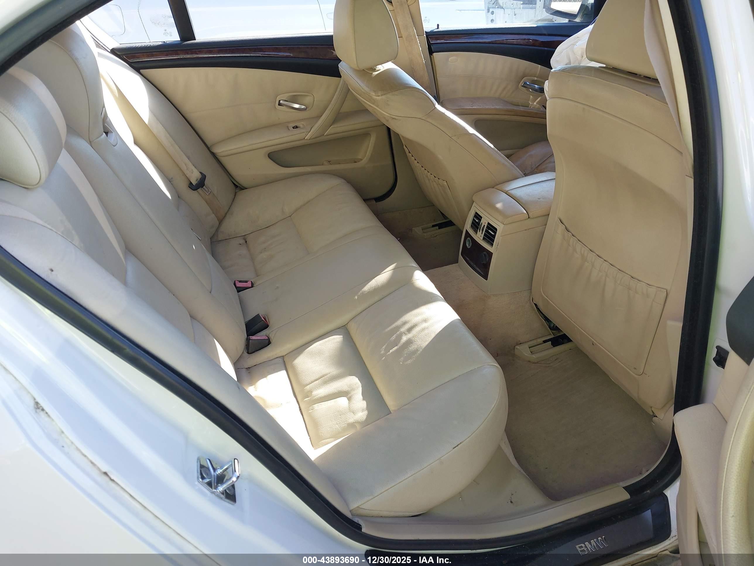 BMW 535XI image 8