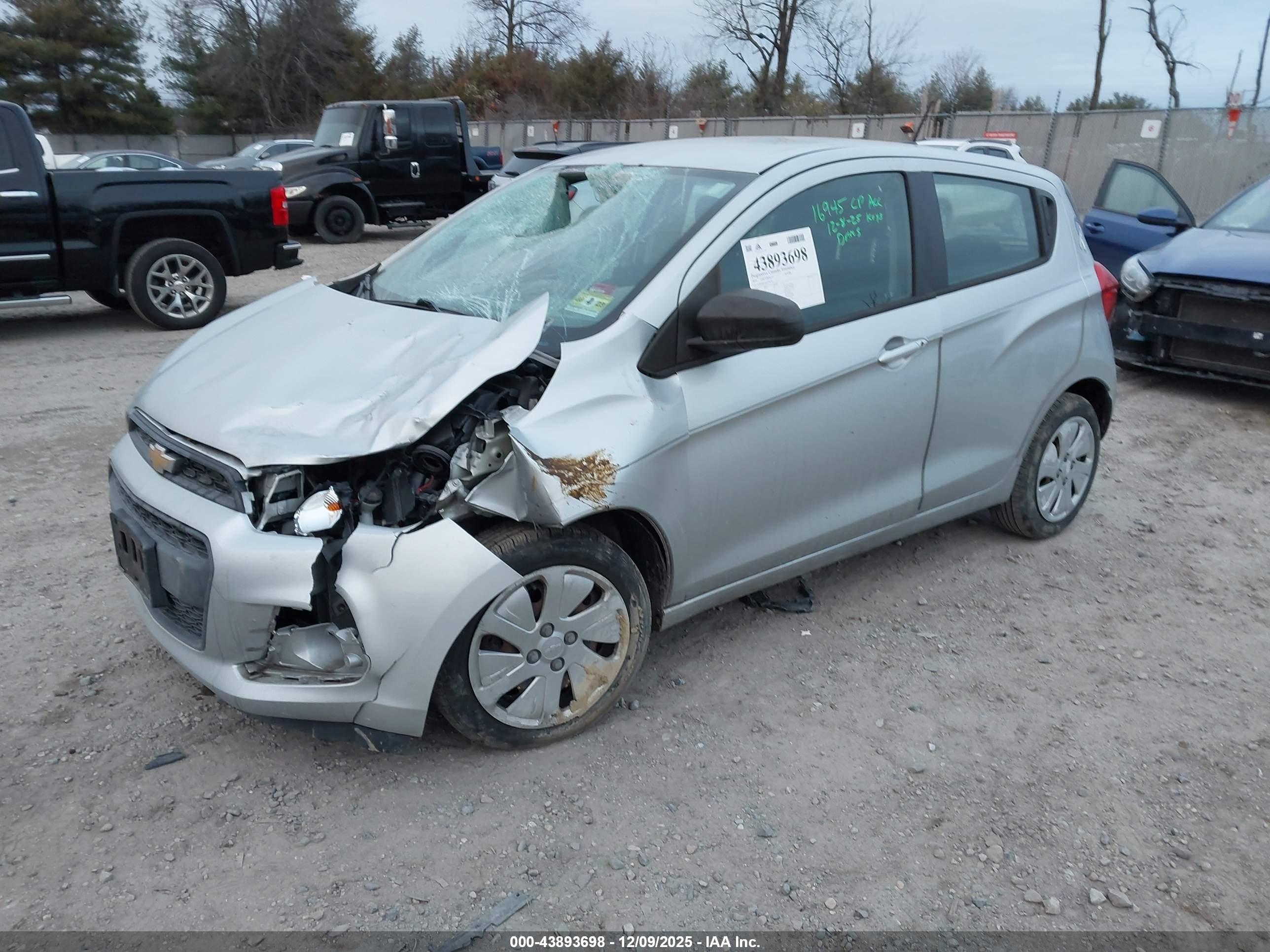 CHEVROLET SPARK image 2