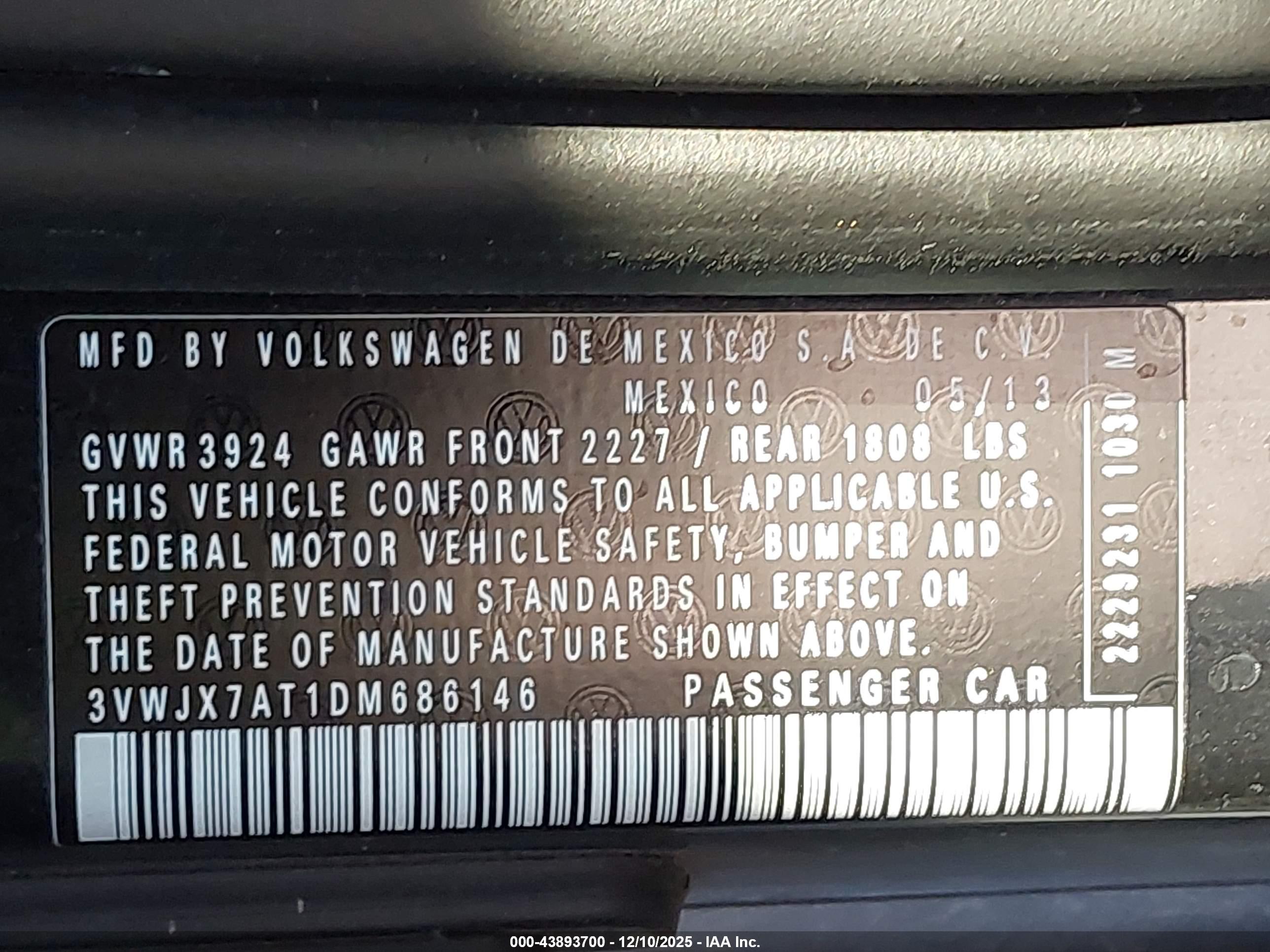 VOLKSWAGEN BEETLE image 9