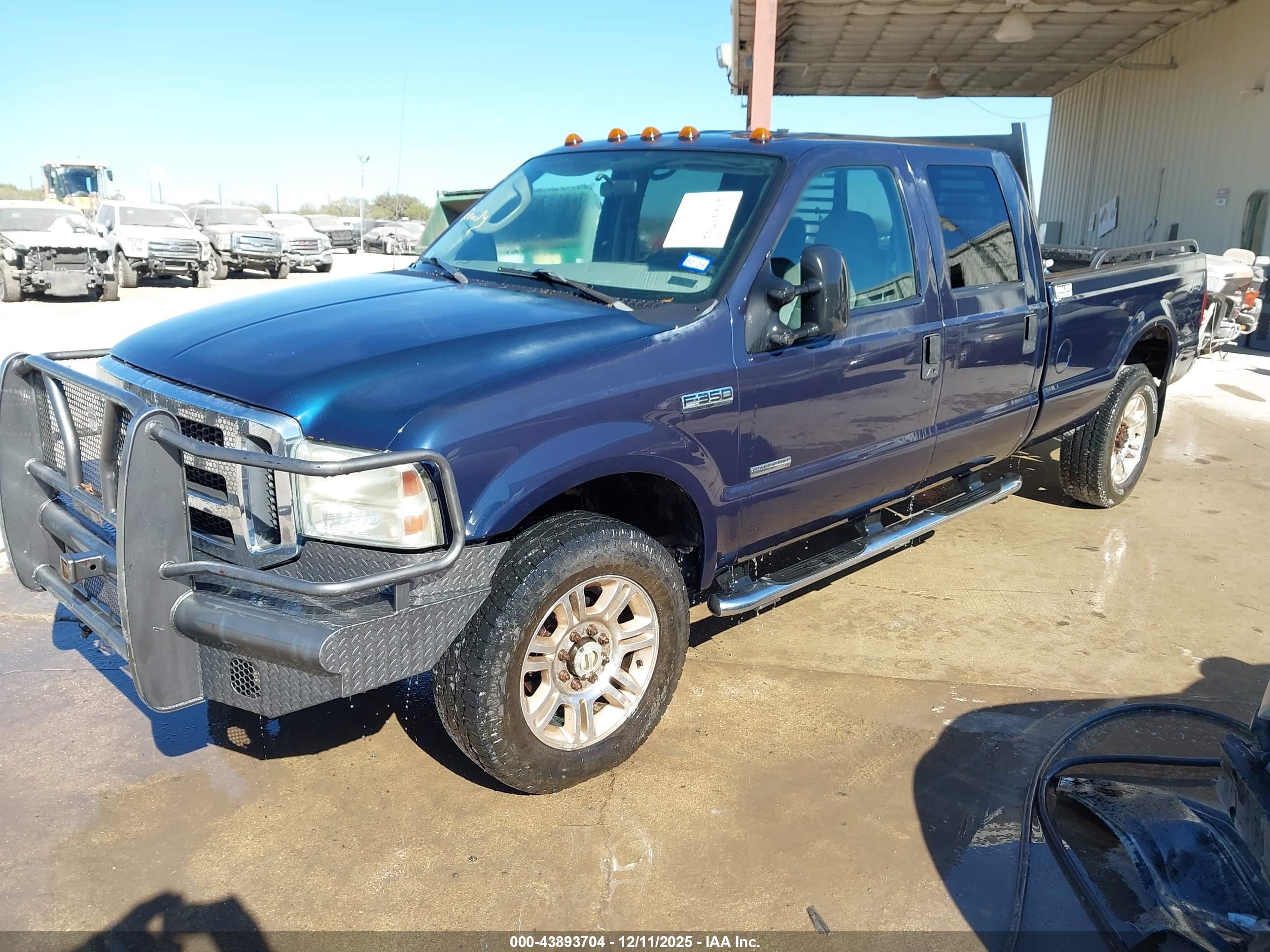 FORD F-350 image 2