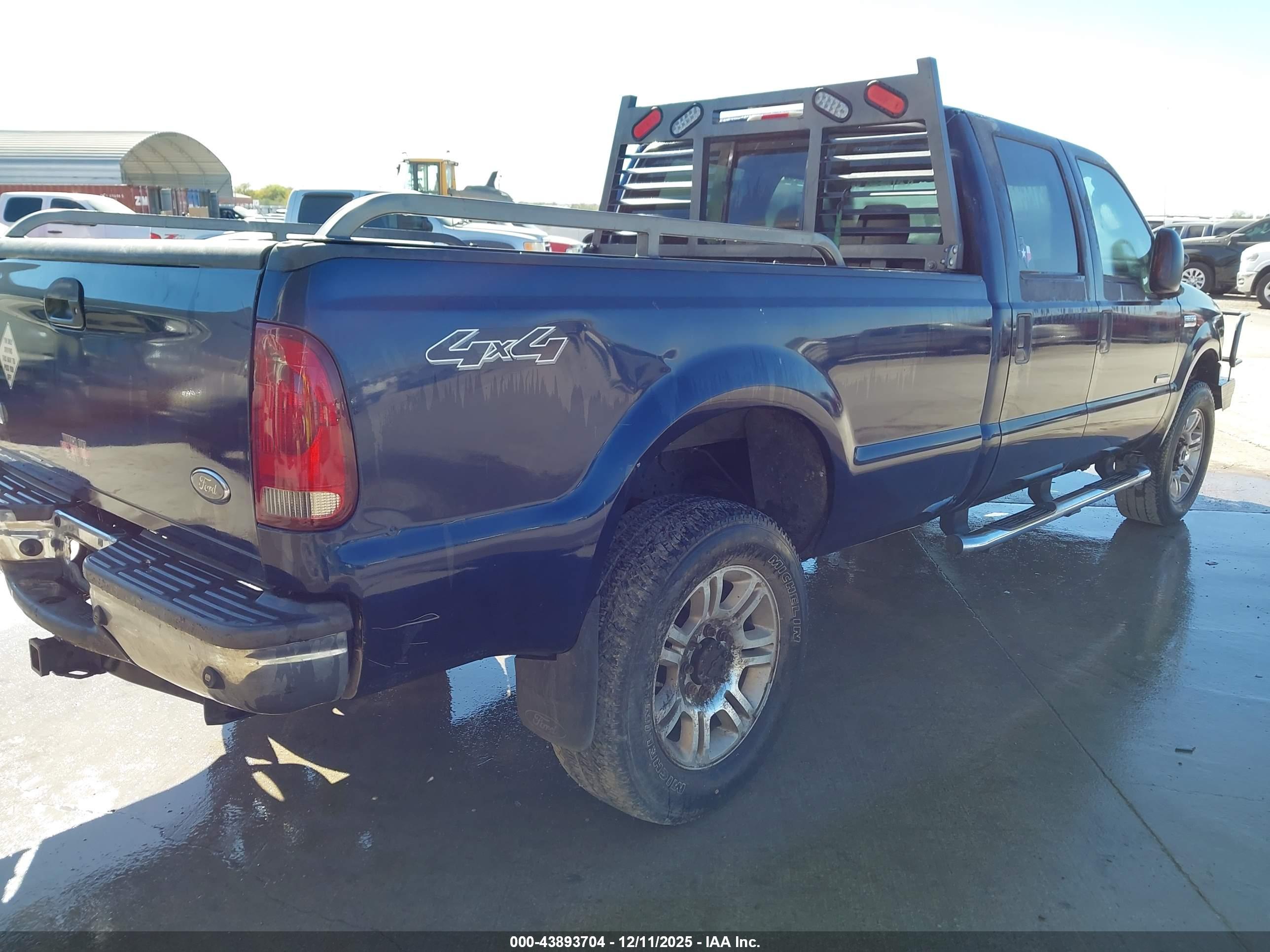 FORD F-350 image 4