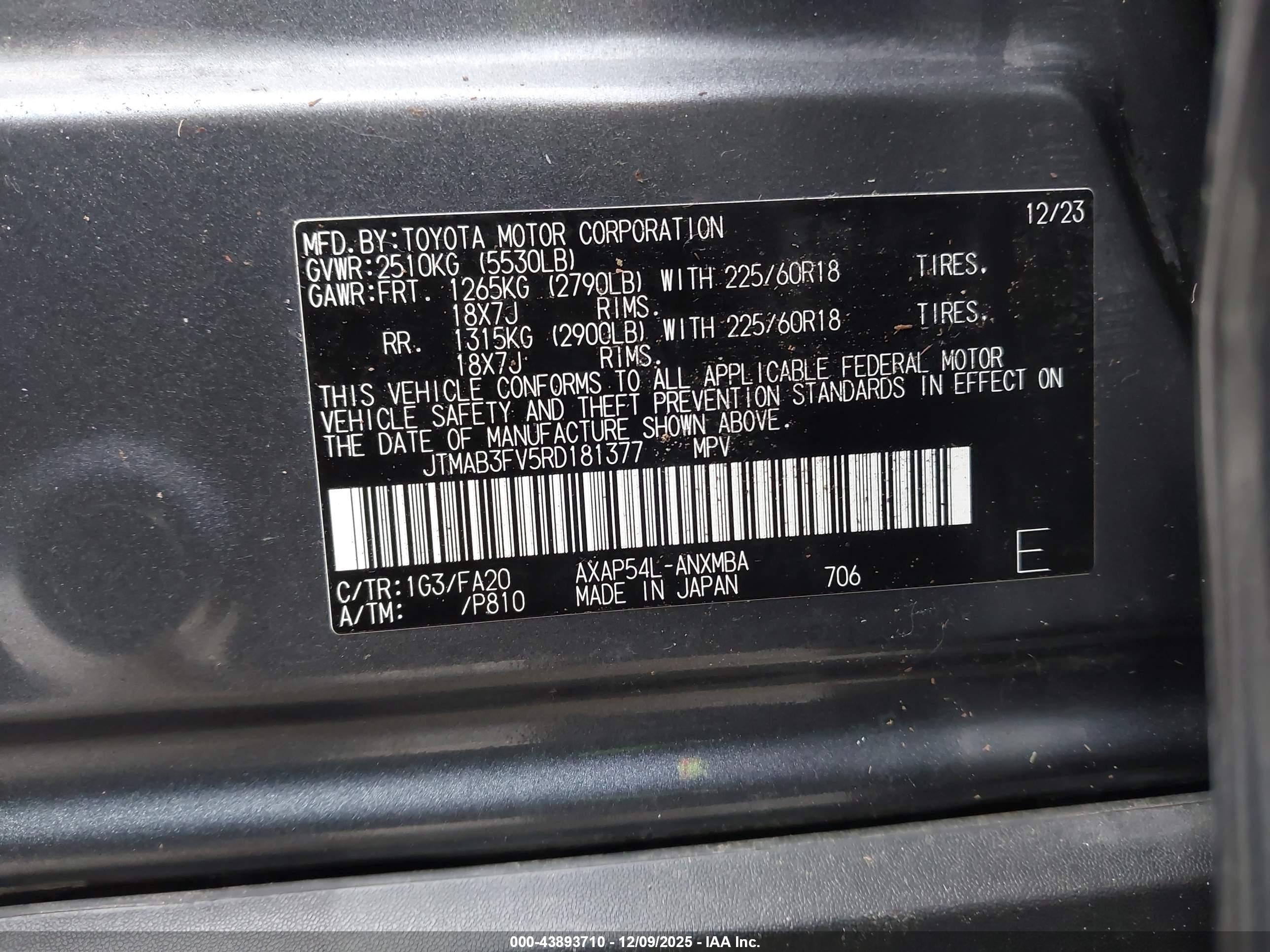 TOYOTA RAV4 image 9