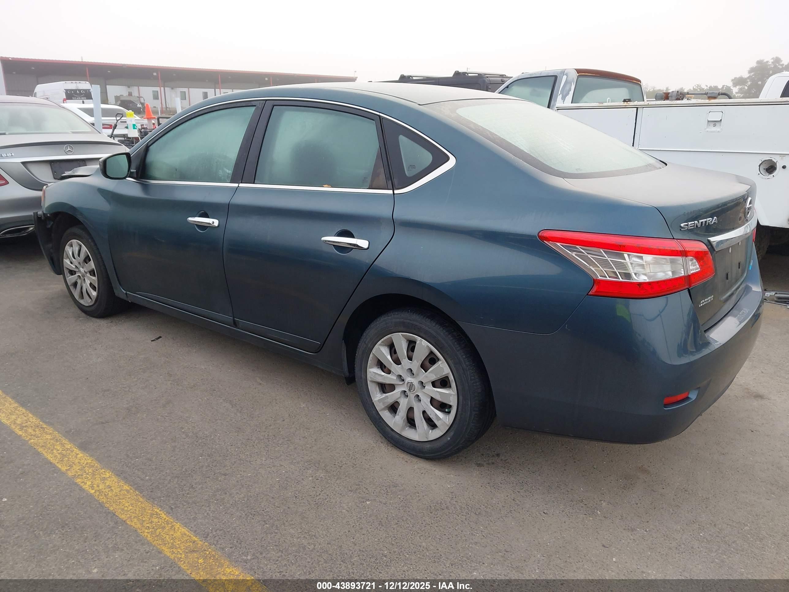NISSAN SENTRA image 3