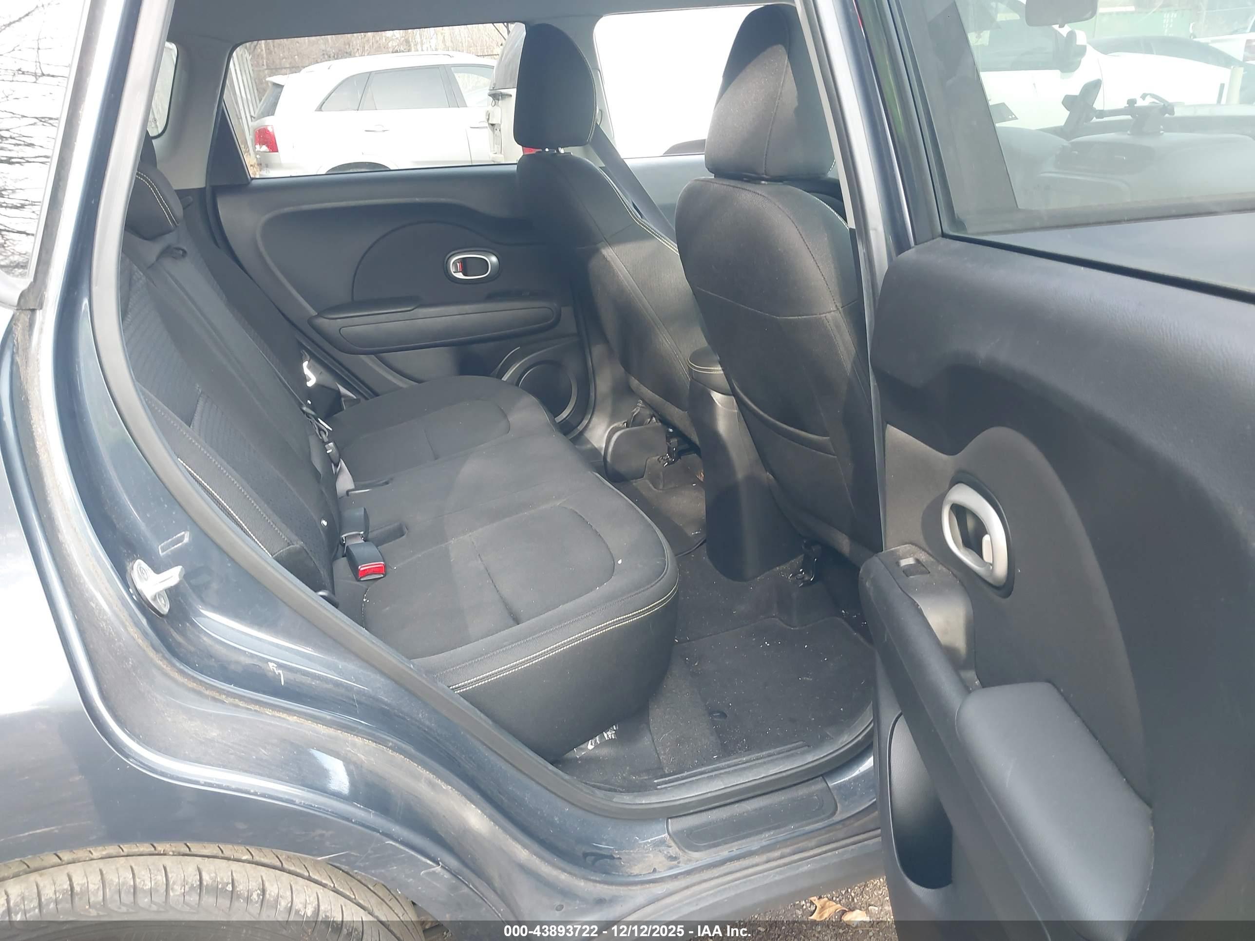 KIA SOUL image 8