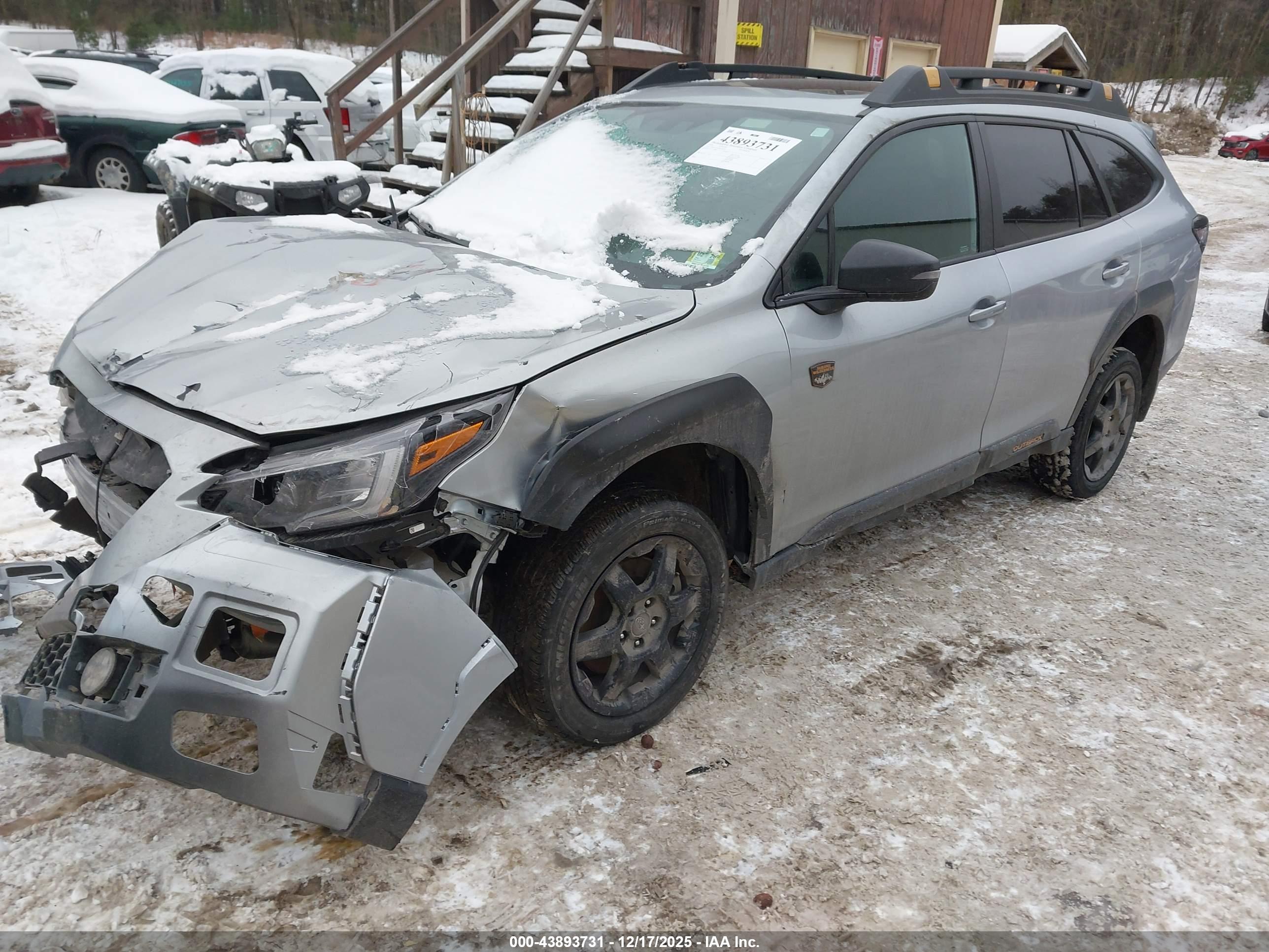 SUBARU OUTBACK image 2