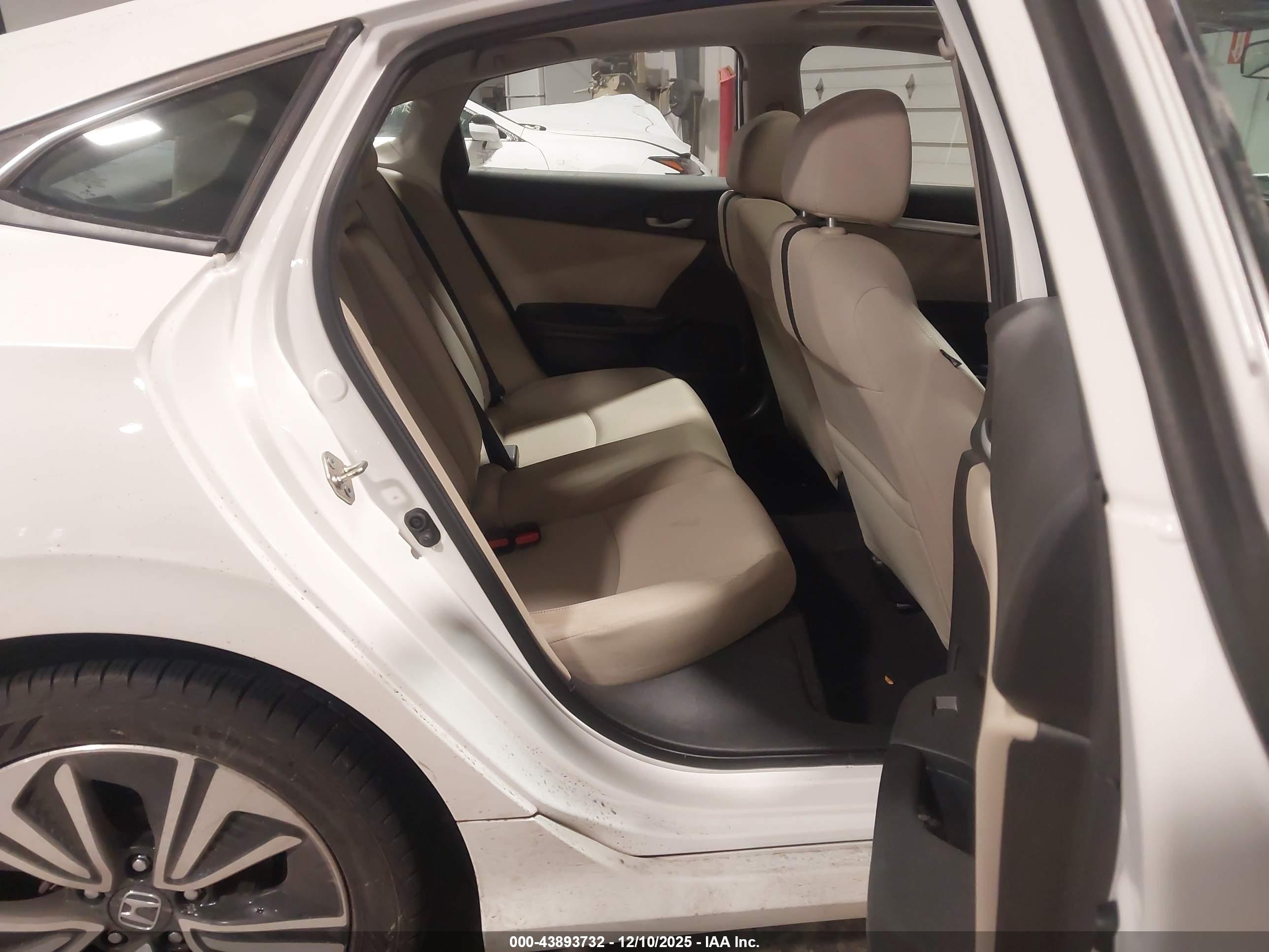 HONDA CIVIC image 8