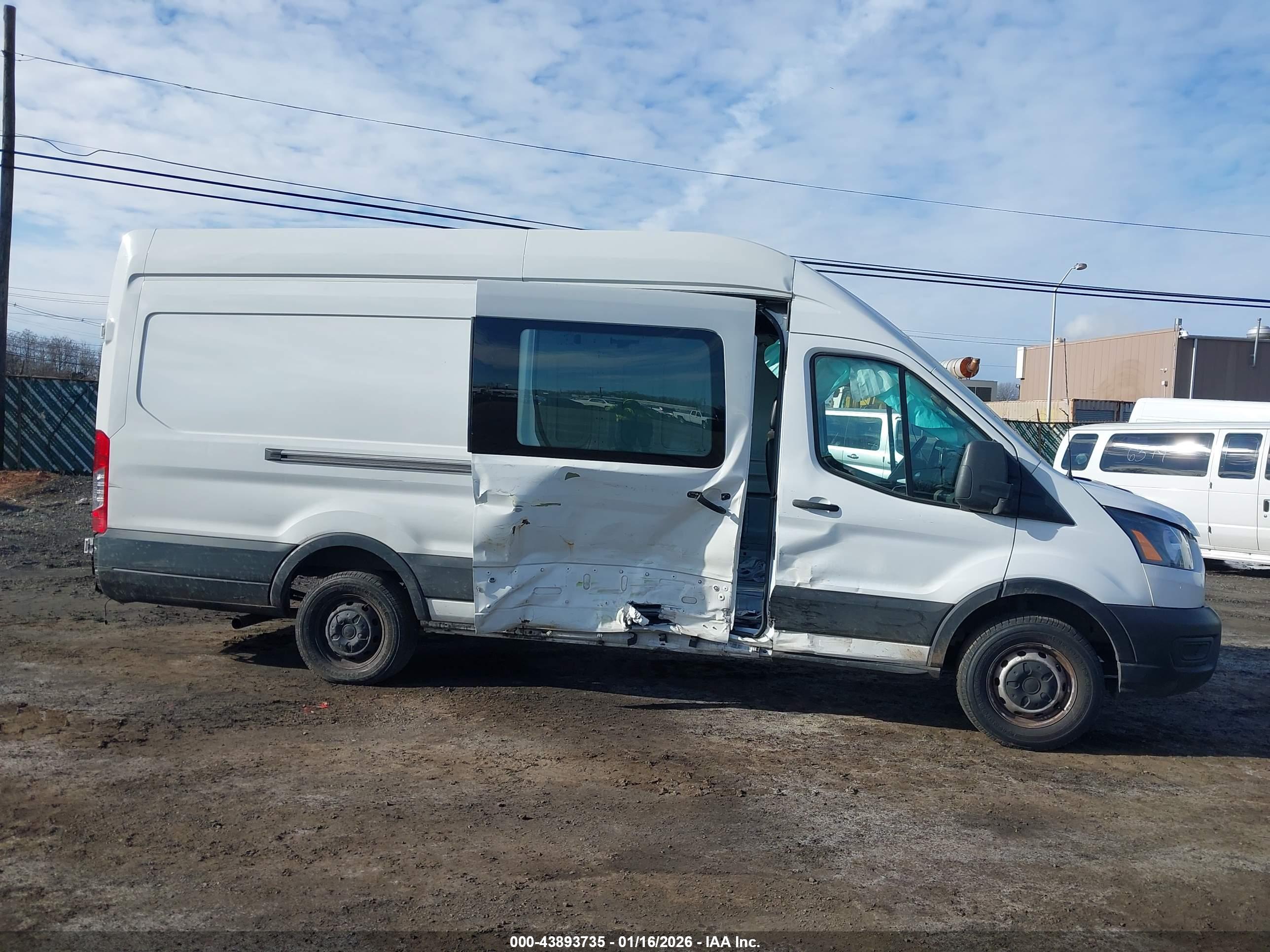 FORD TRANSIT-350 image 6