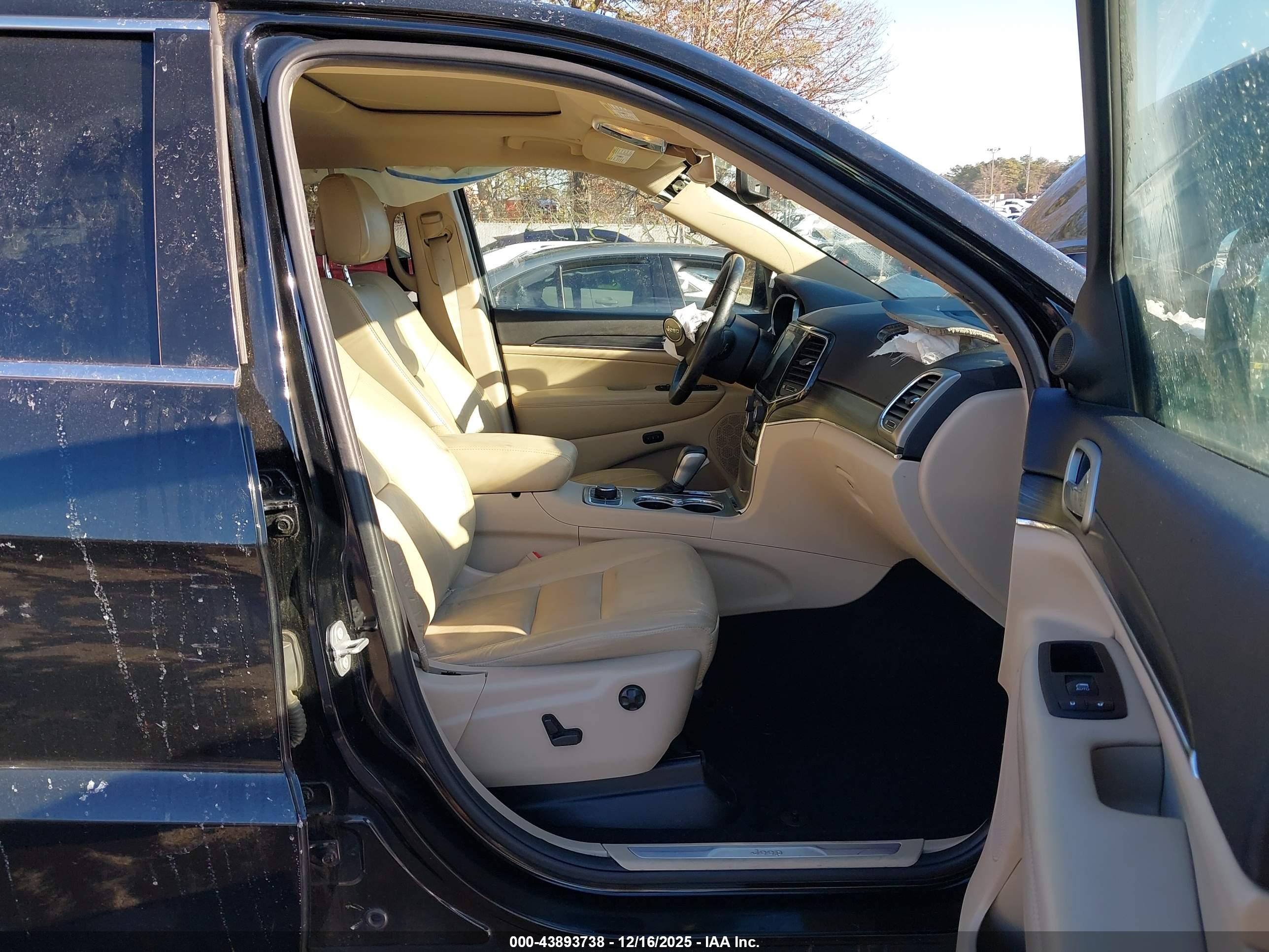 JEEP GRAND image 5