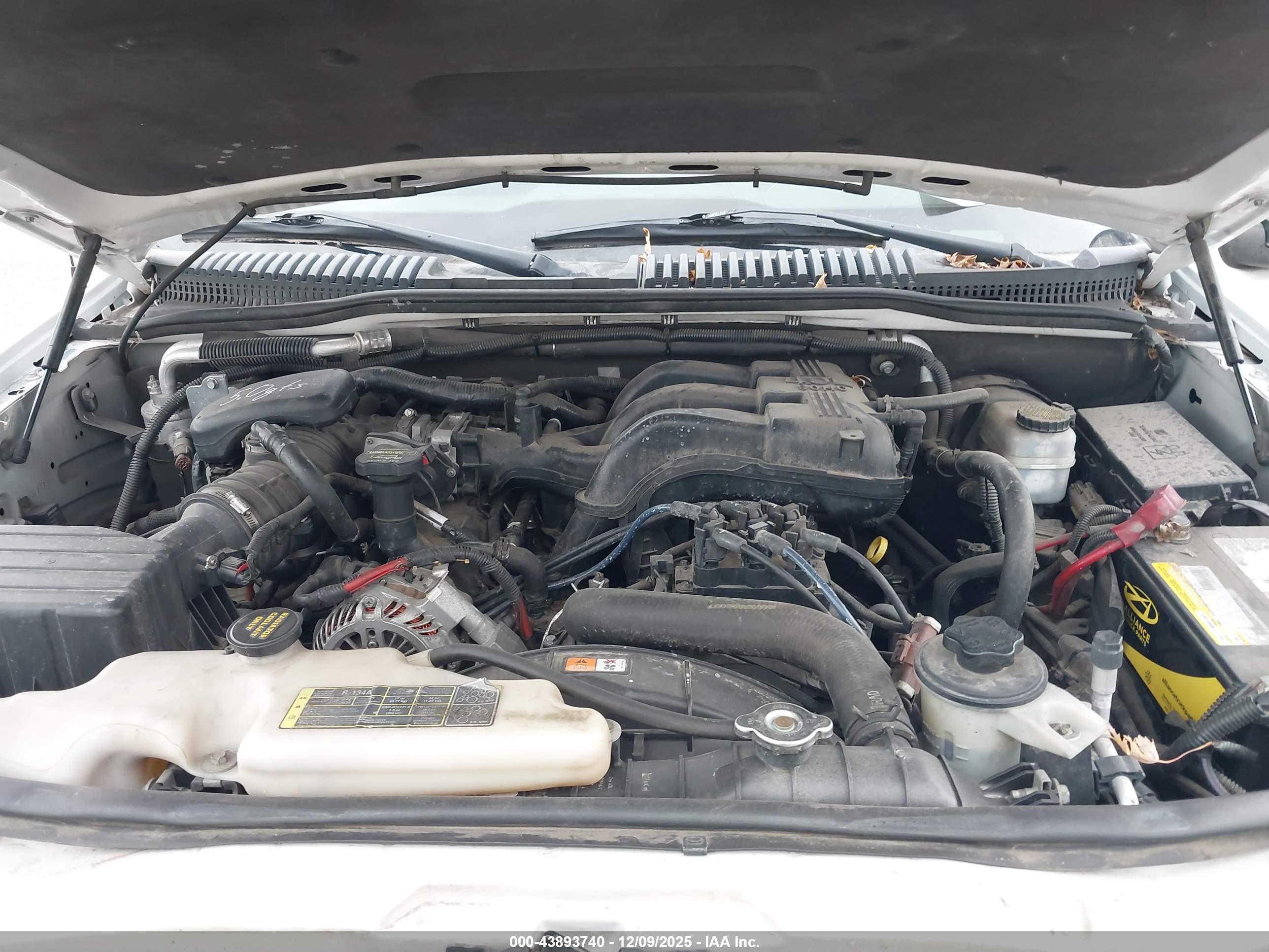 FORD EXPLORER image 10