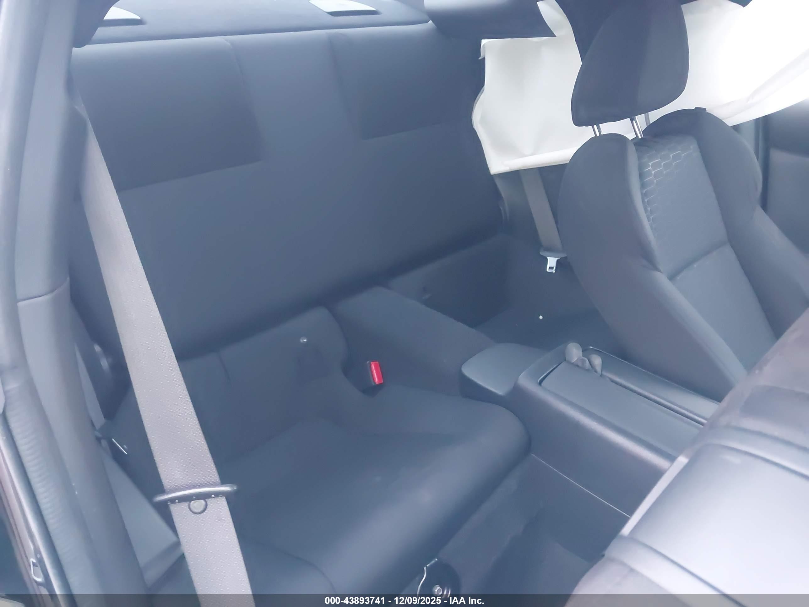 TOYOTA GR86 image 8