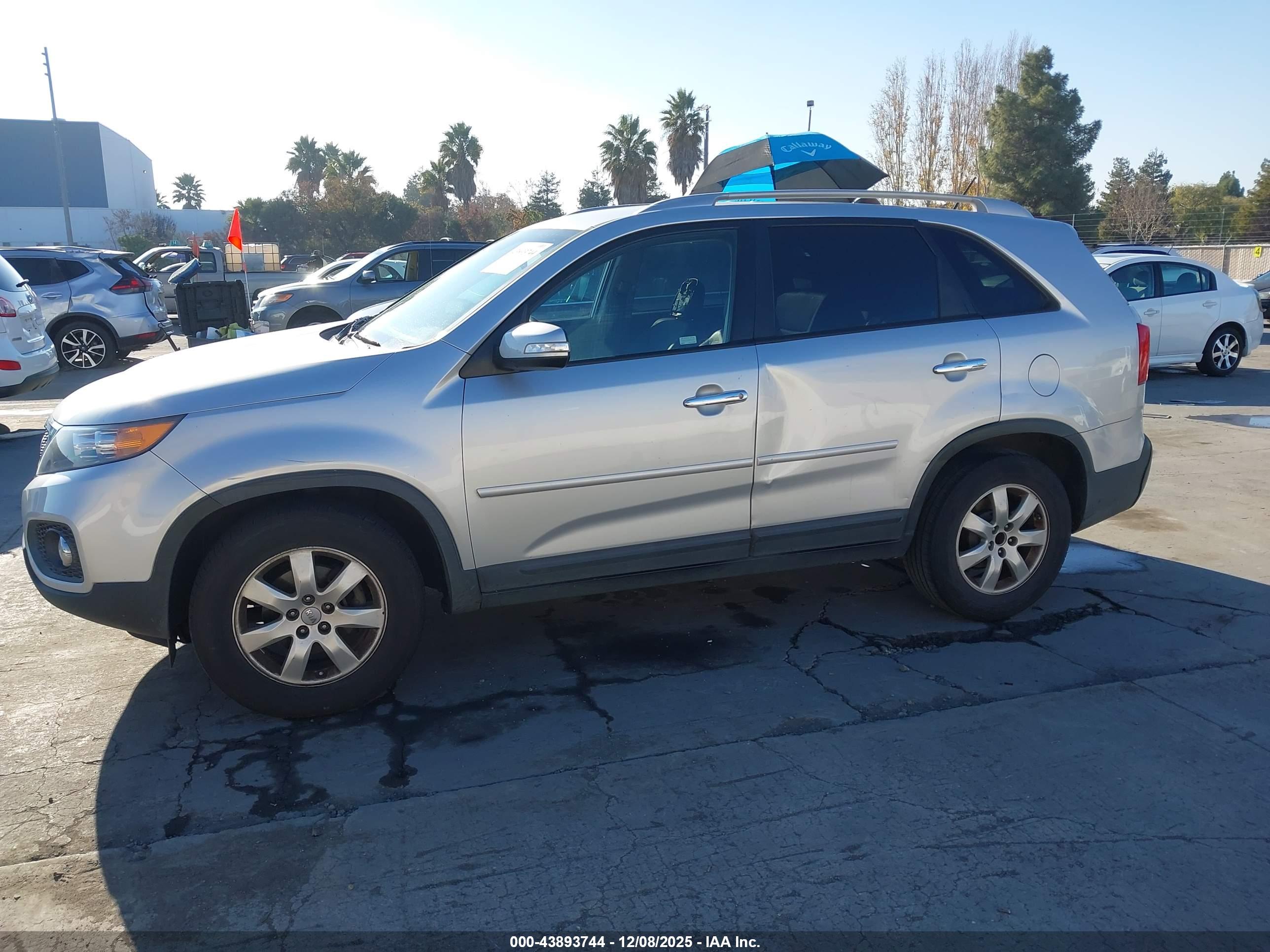 KIA SORENTO image 6