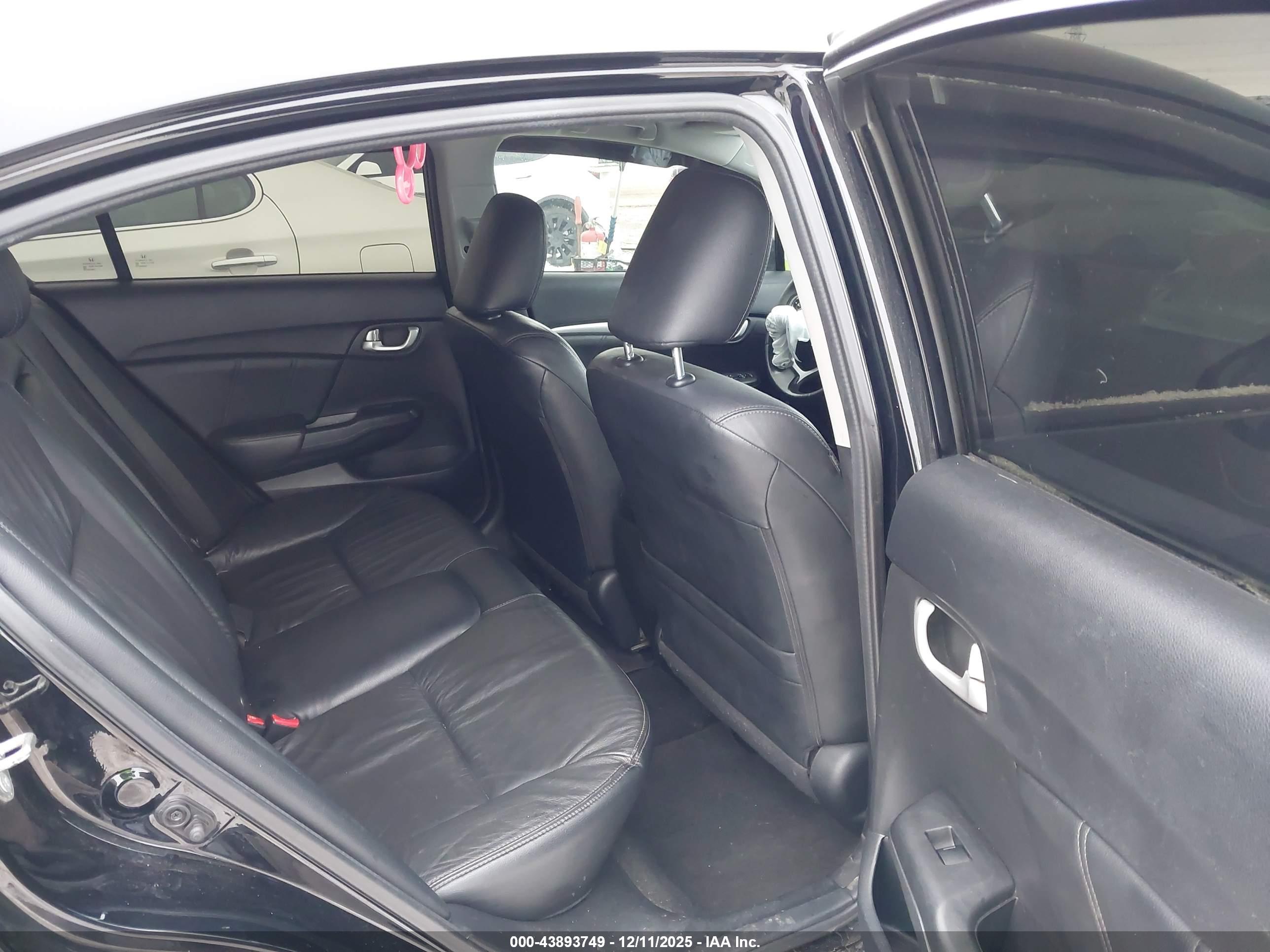 HONDA CIVIC image 8