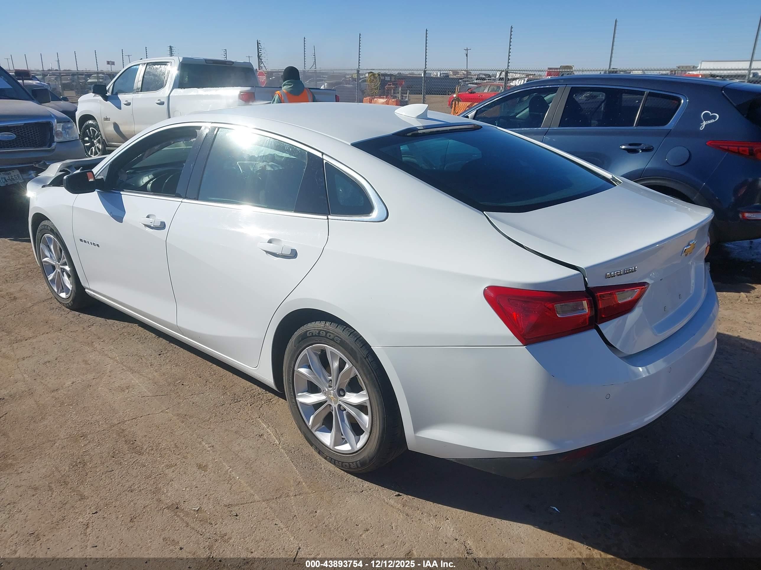 CHEVROLET MALIBU image 3