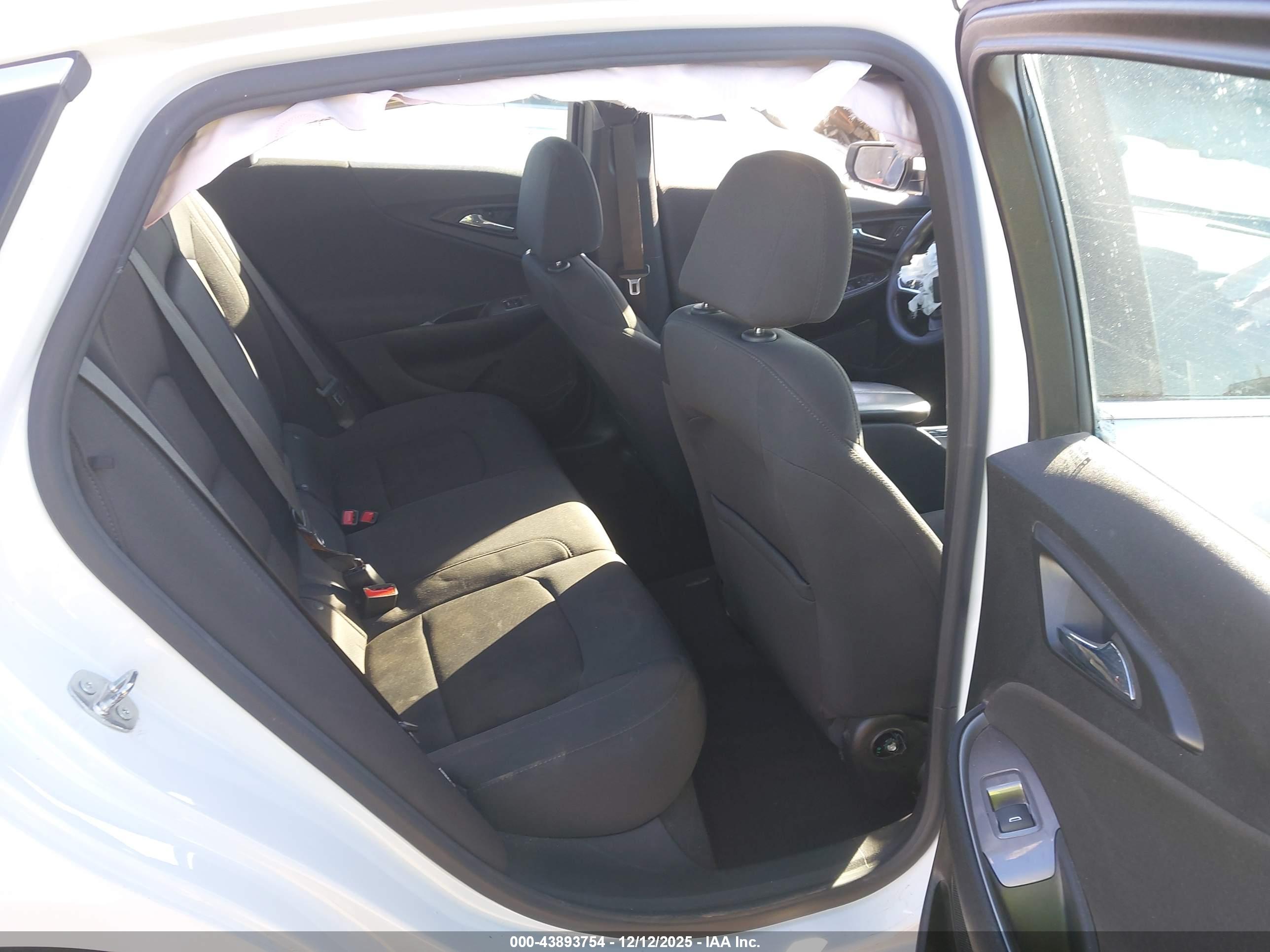 CHEVROLET MALIBU image 8