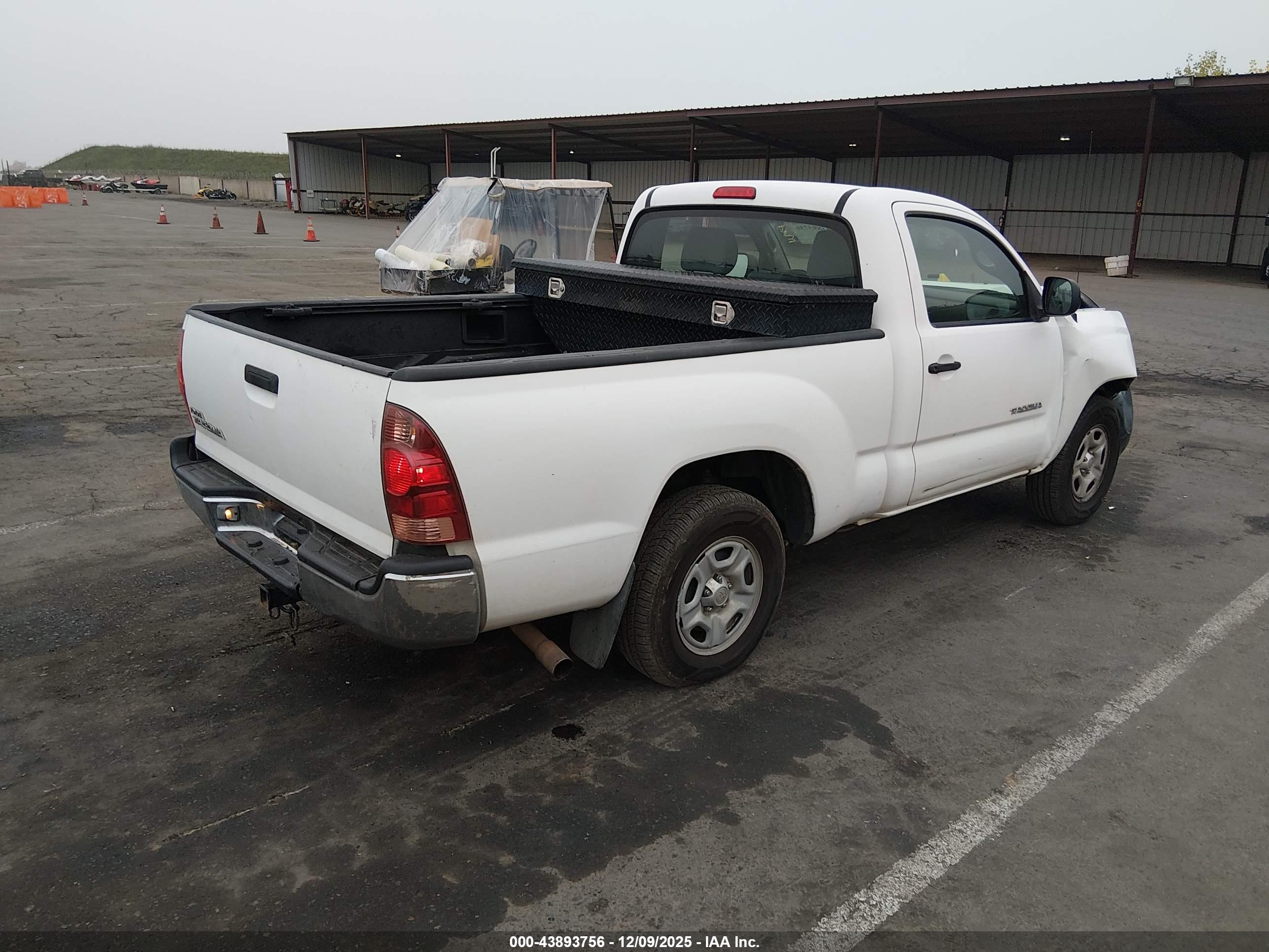 TOYOTA TACOMA image 4