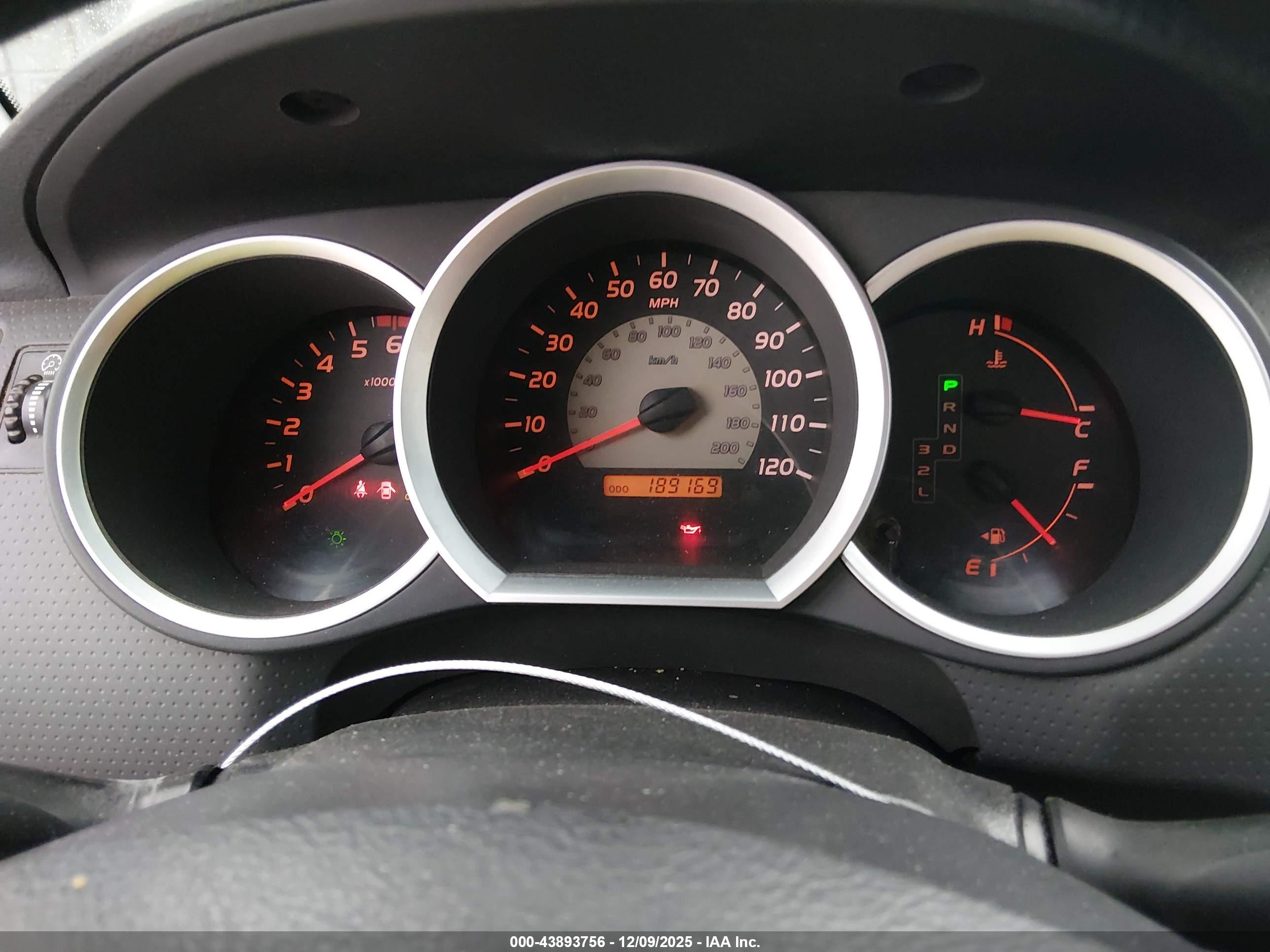 TOYOTA TACOMA image 7