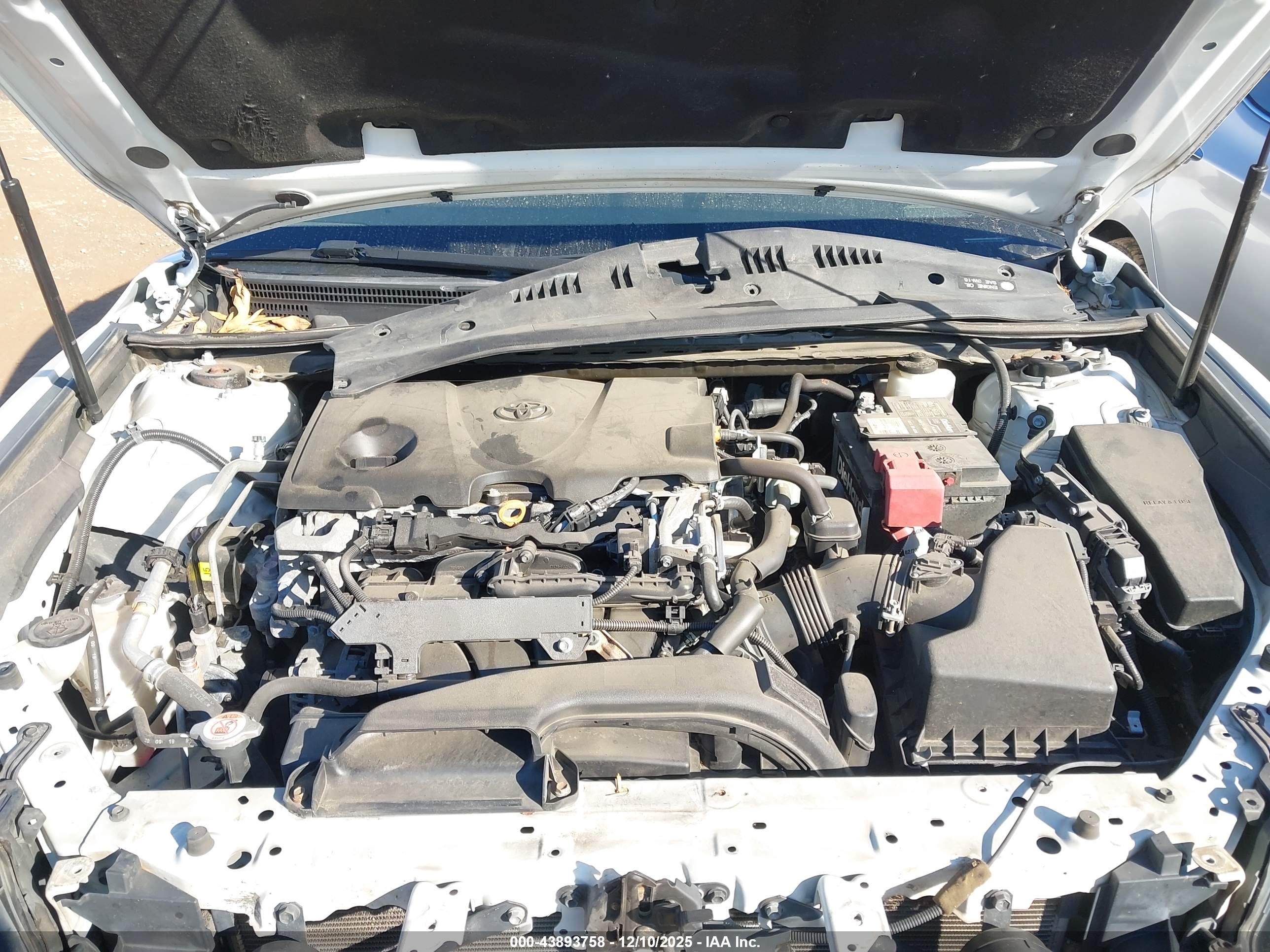 TOYOTA CAMRY image 10