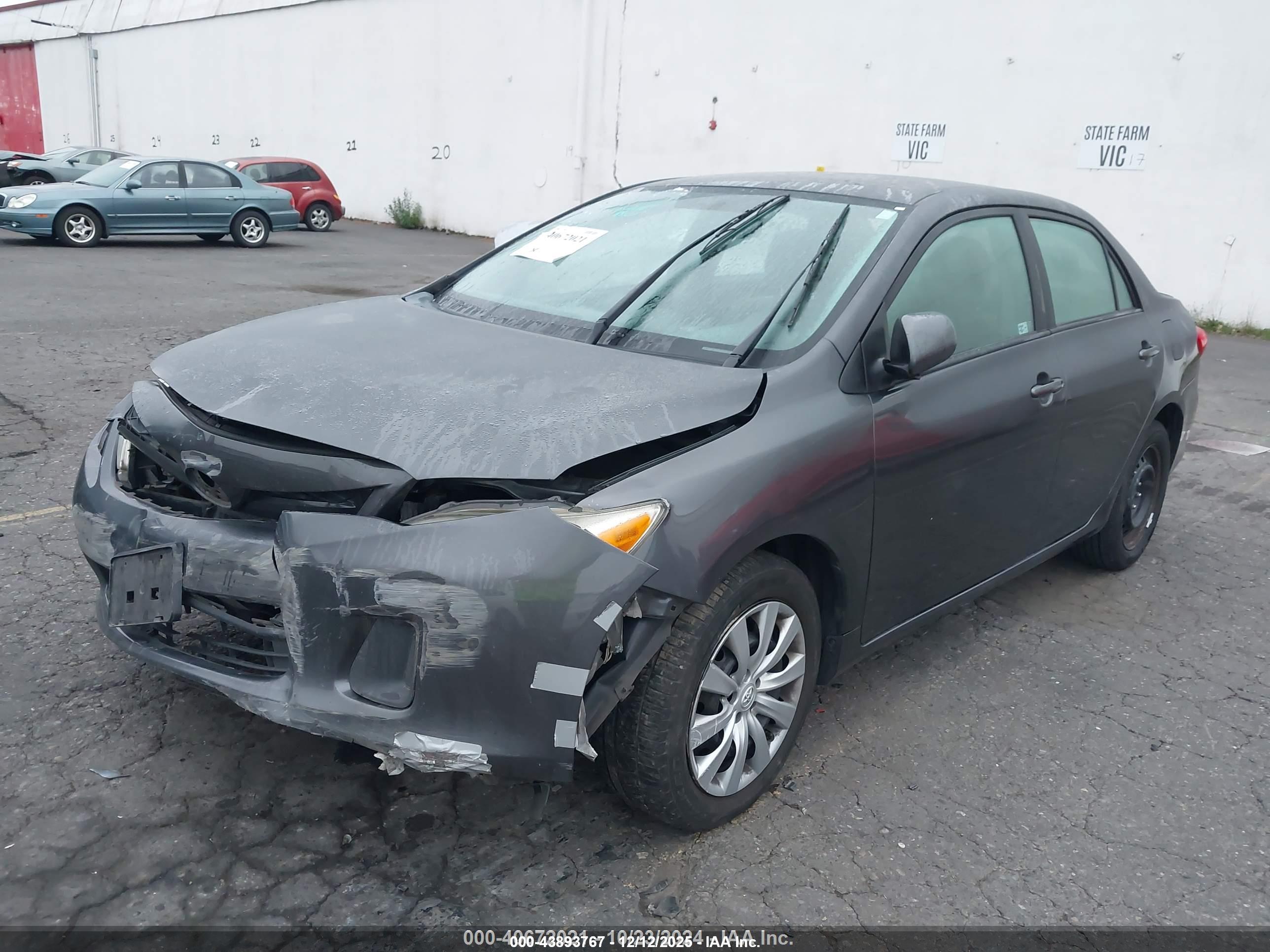 TOYOTA COROLLA image 2