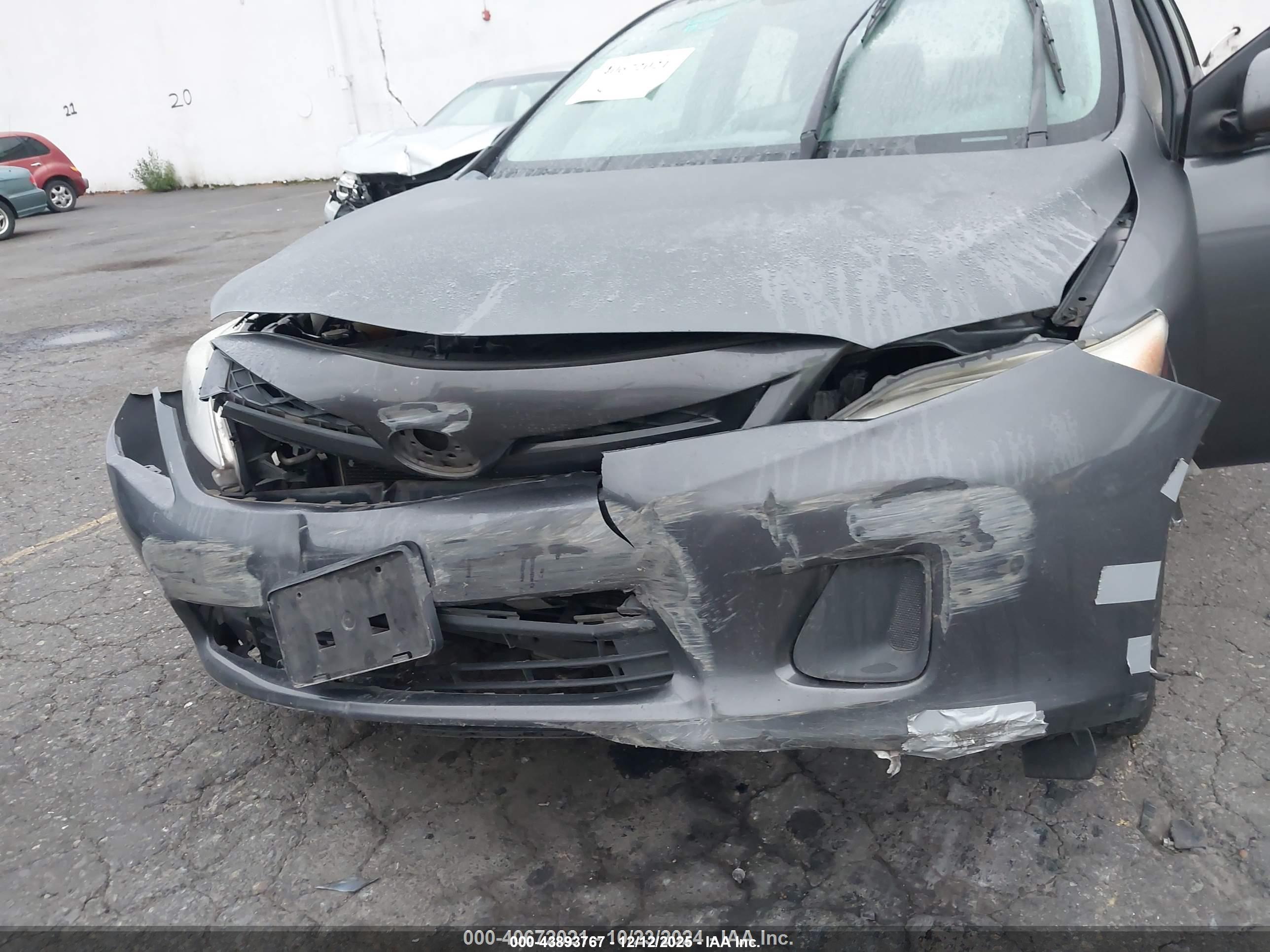 TOYOTA COROLLA image 6