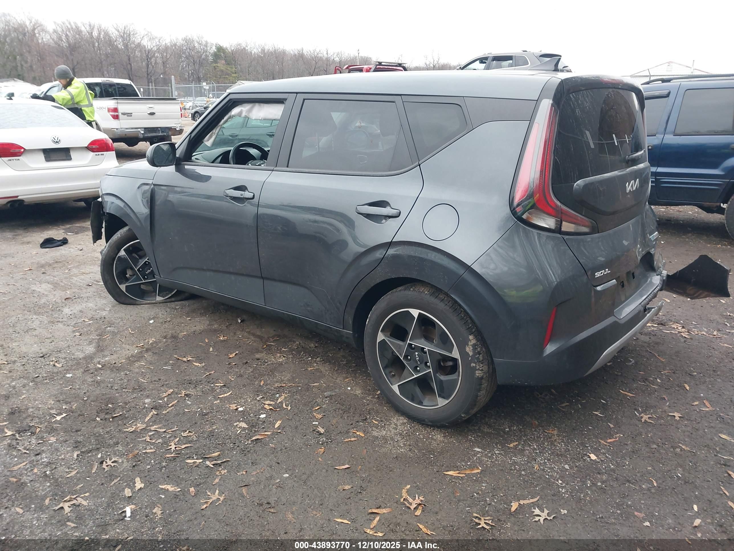 KIA SOUL image 3