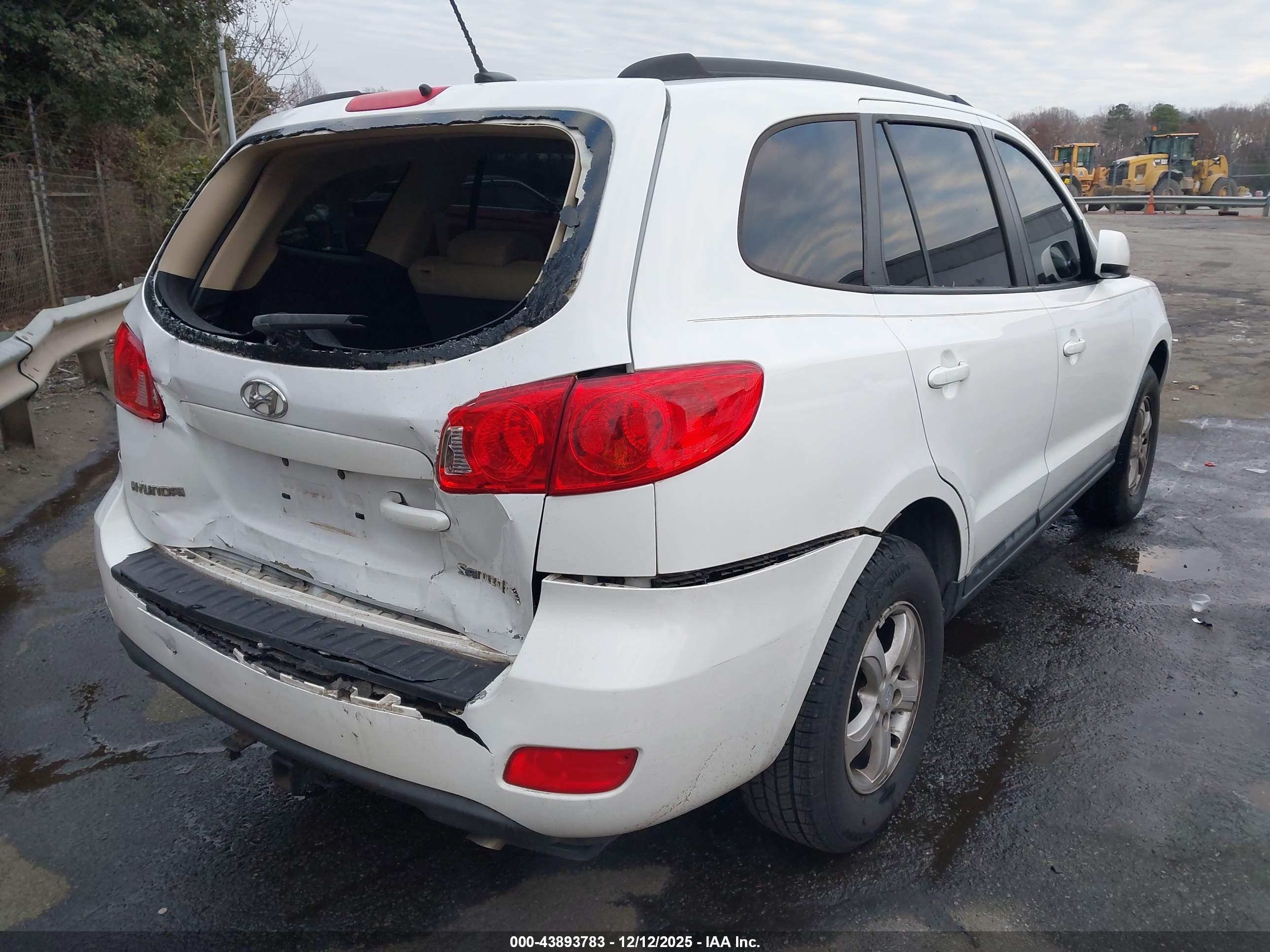 HYUNDAI SANTA image 4