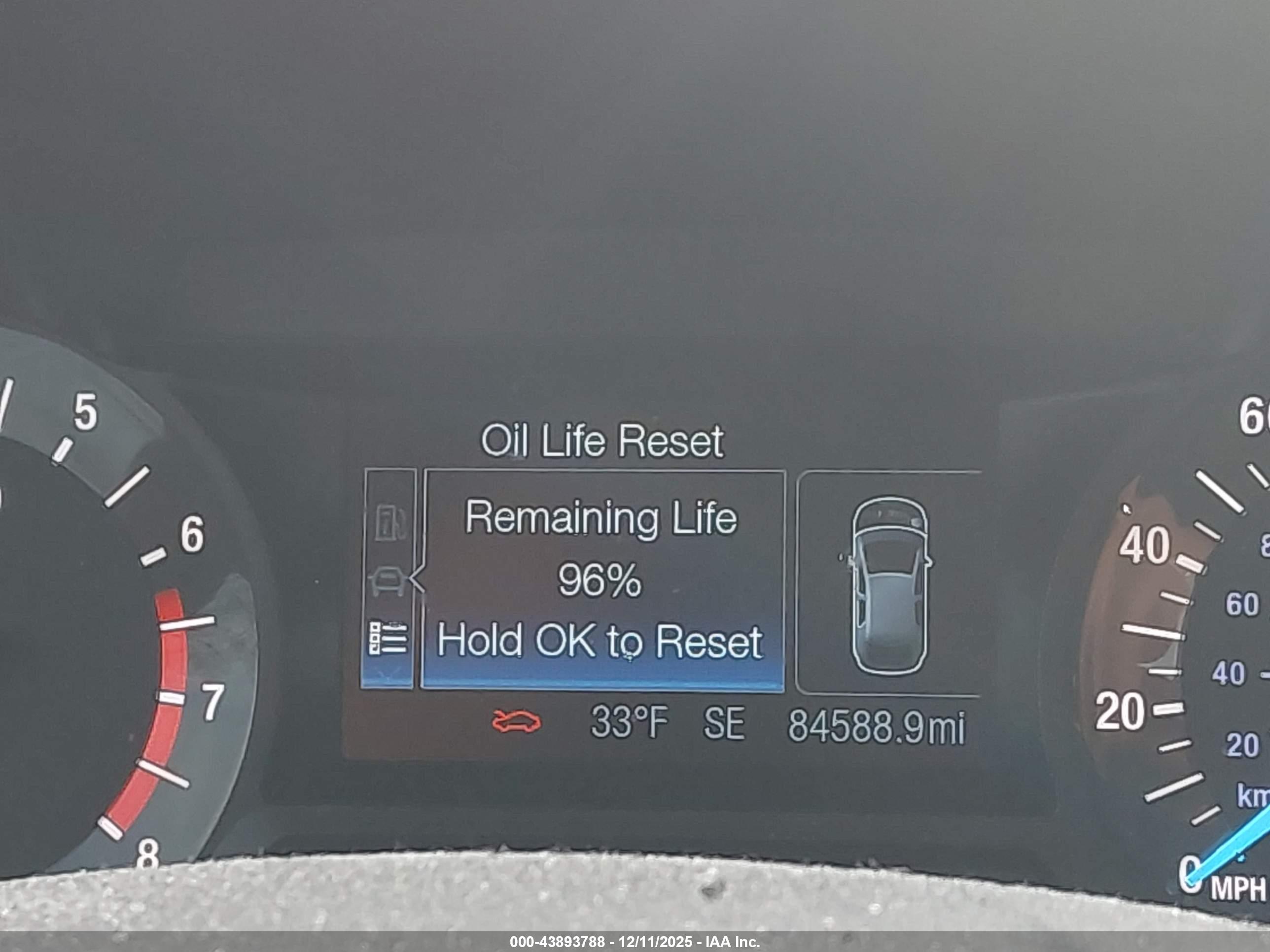 FORD FUSION image 7