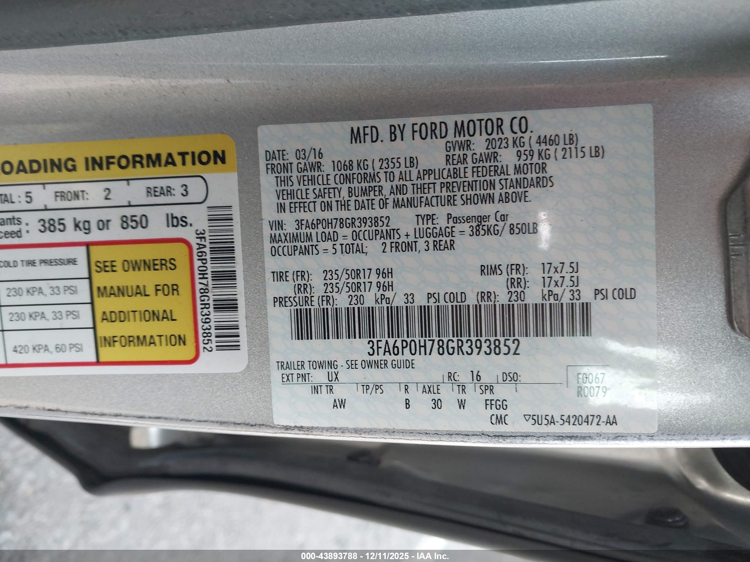 FORD FUSION image 9