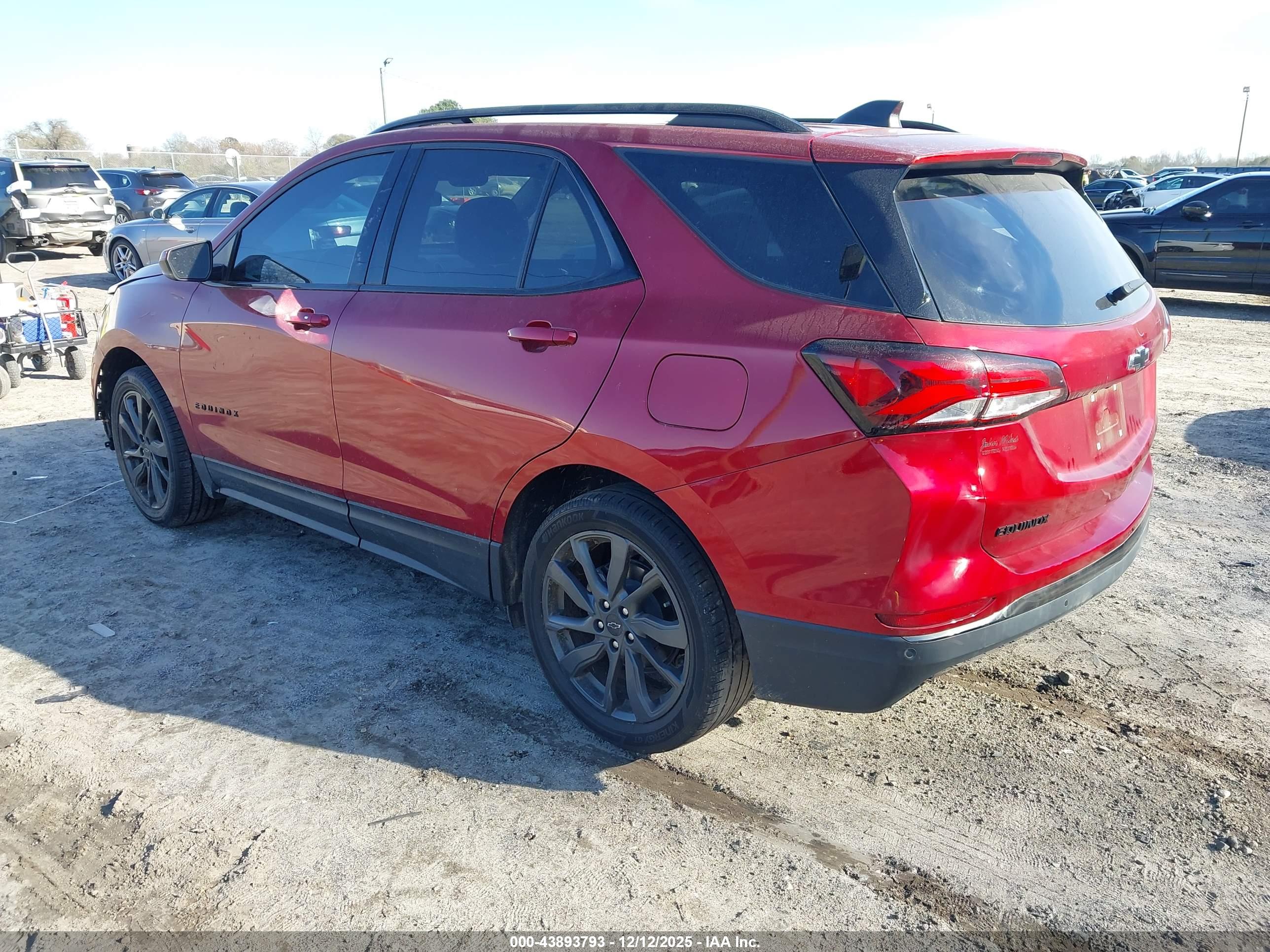 CHEVROLET EQUINOX image 3