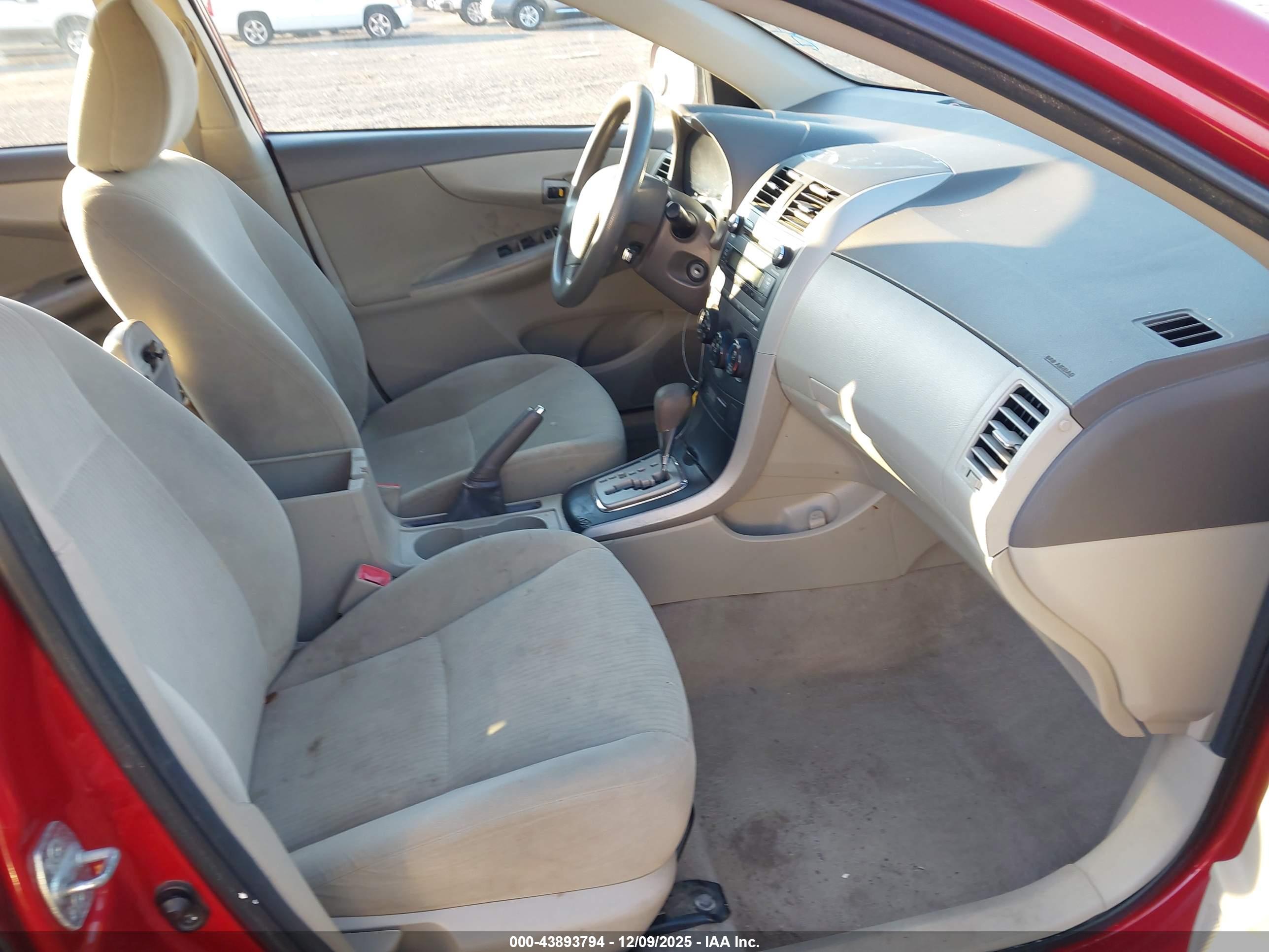 TOYOTA COROLLA image 5