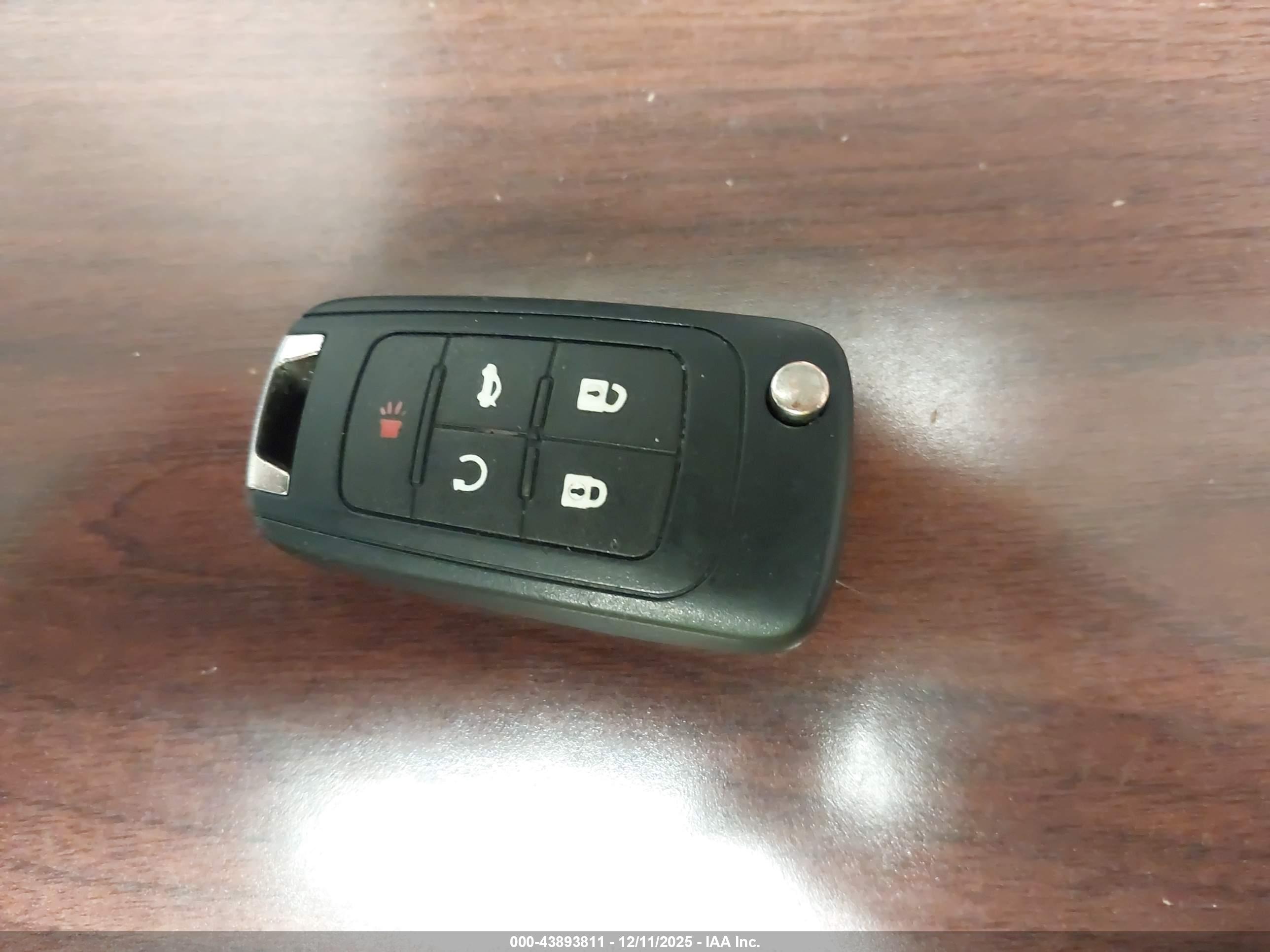 GMC TERRAIN image 11