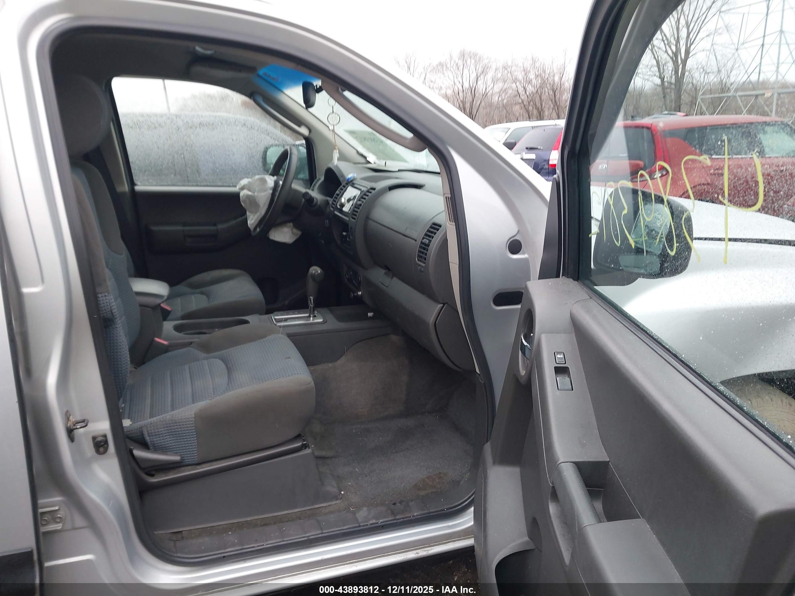 NISSAN XTERRA image 5