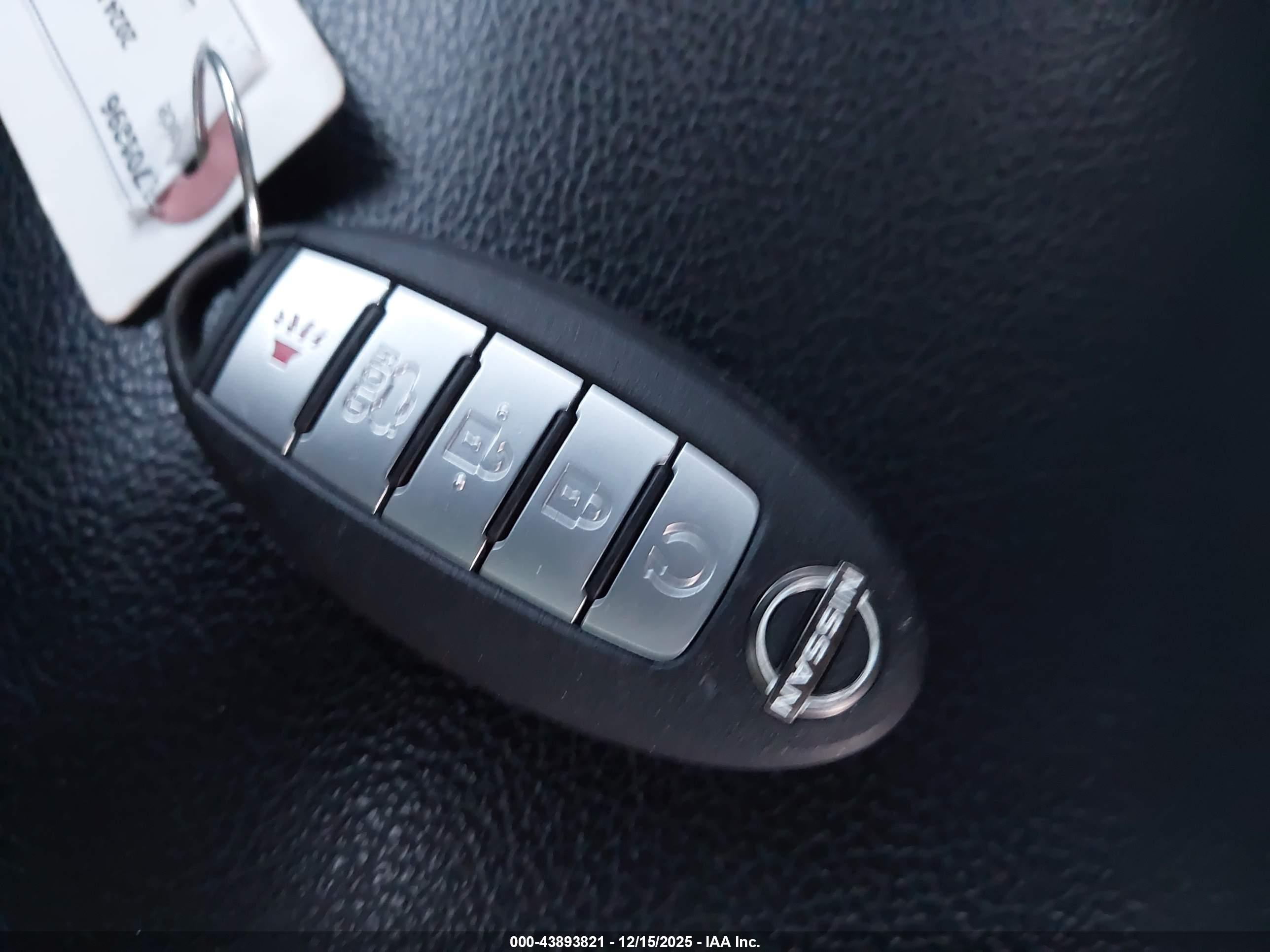 NISSAN ALTIMA image 11