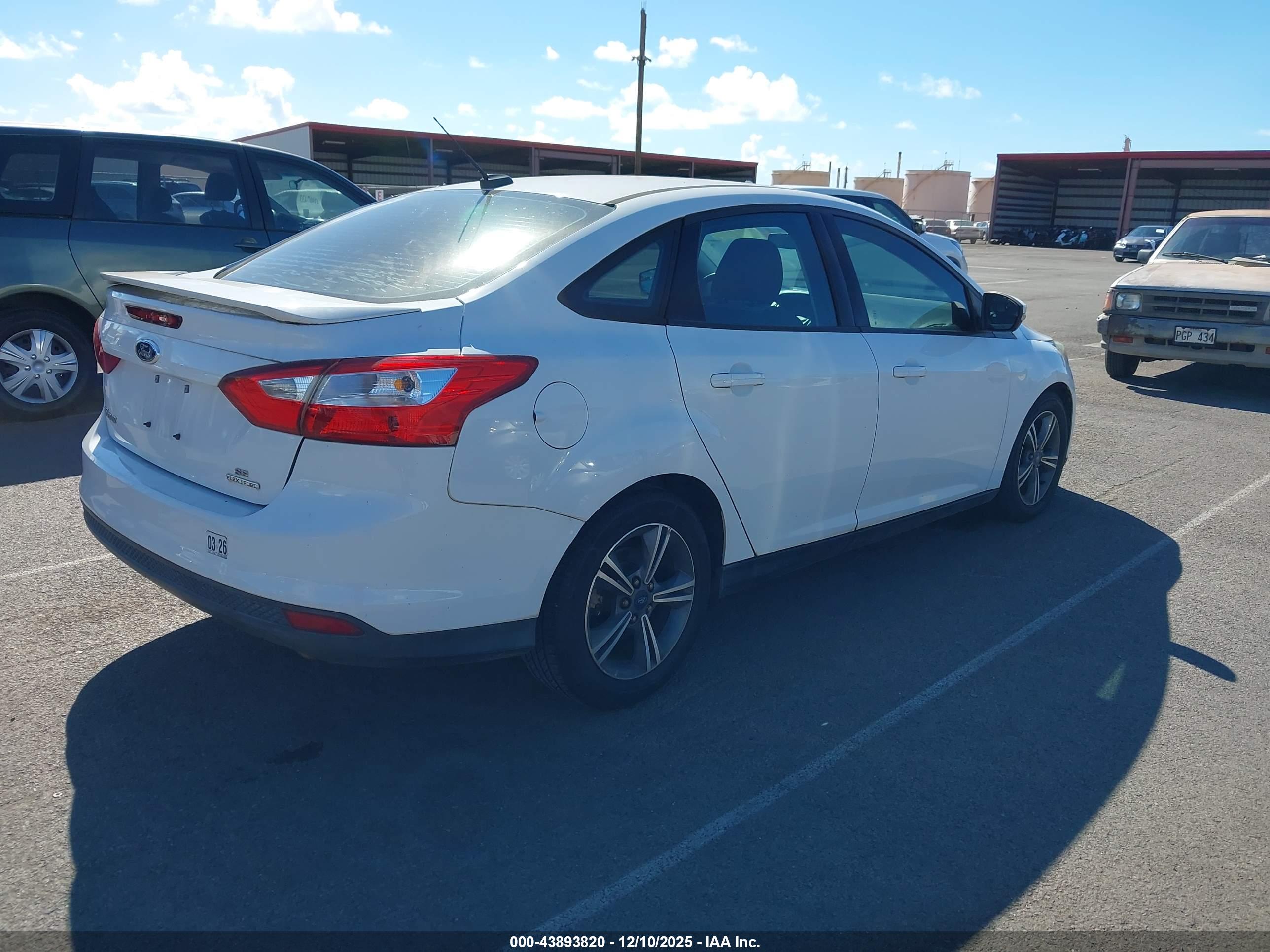 FORD FOCUS image 4