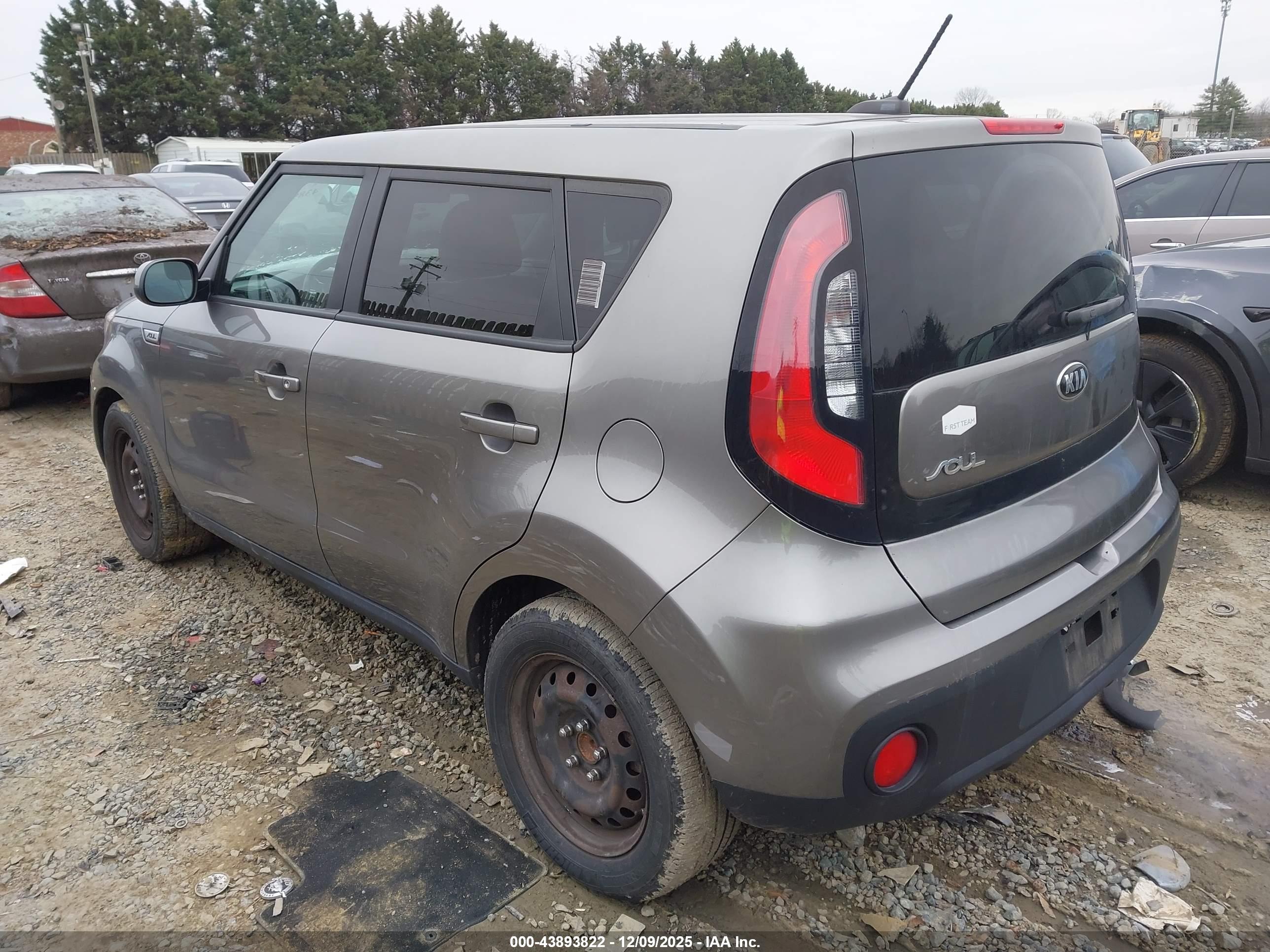 KIA SOUL image 3
