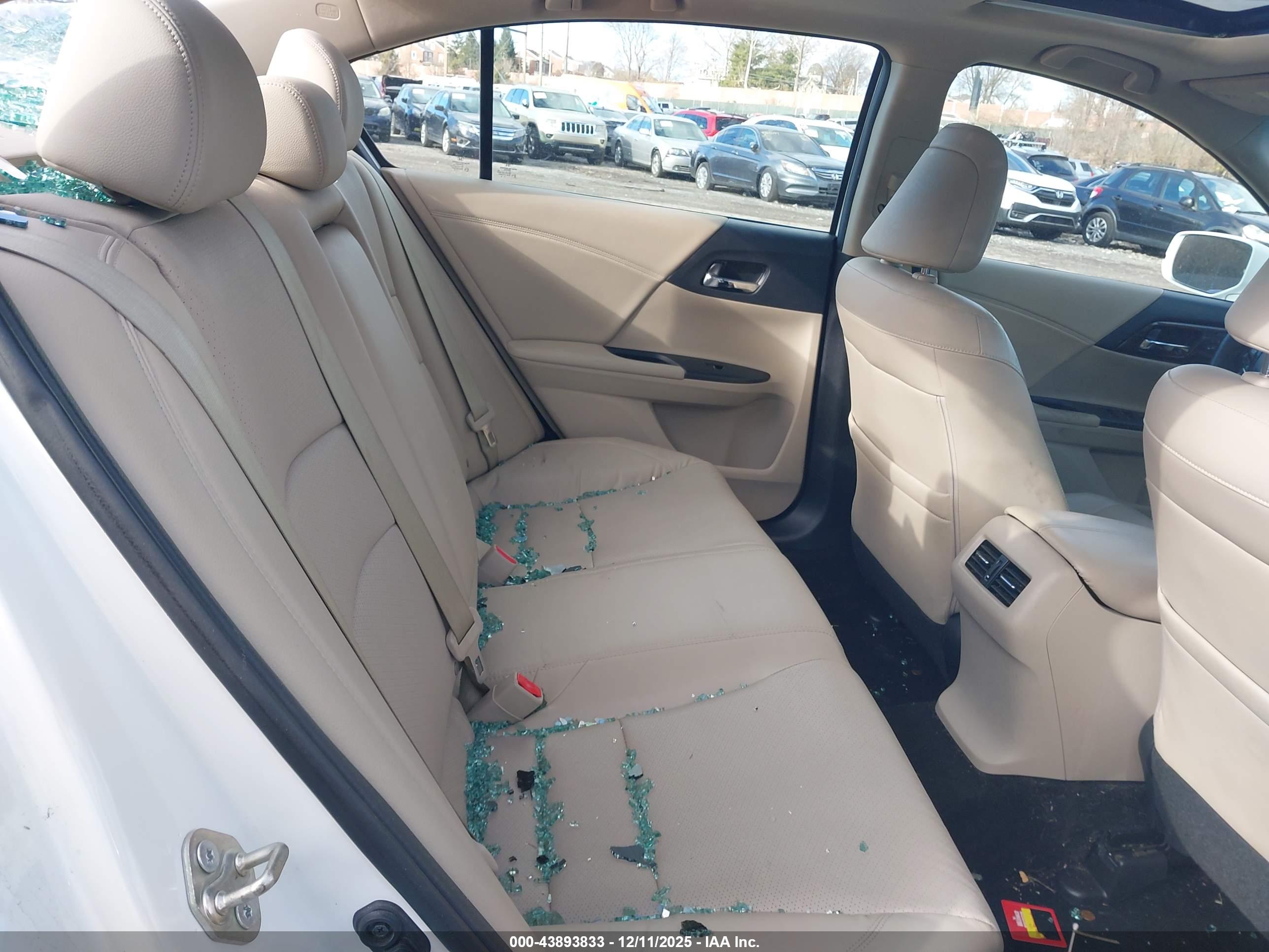 HONDA ACCORD image 8