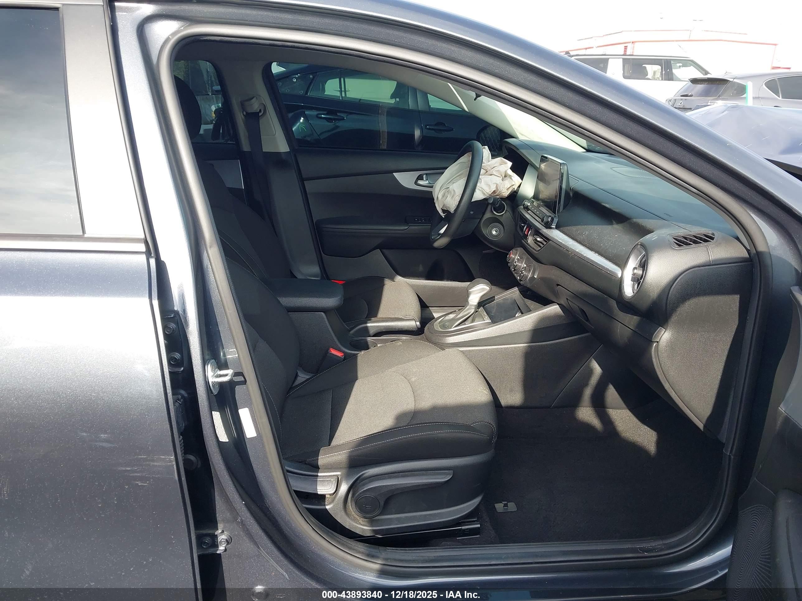 KIA FORTE image 5