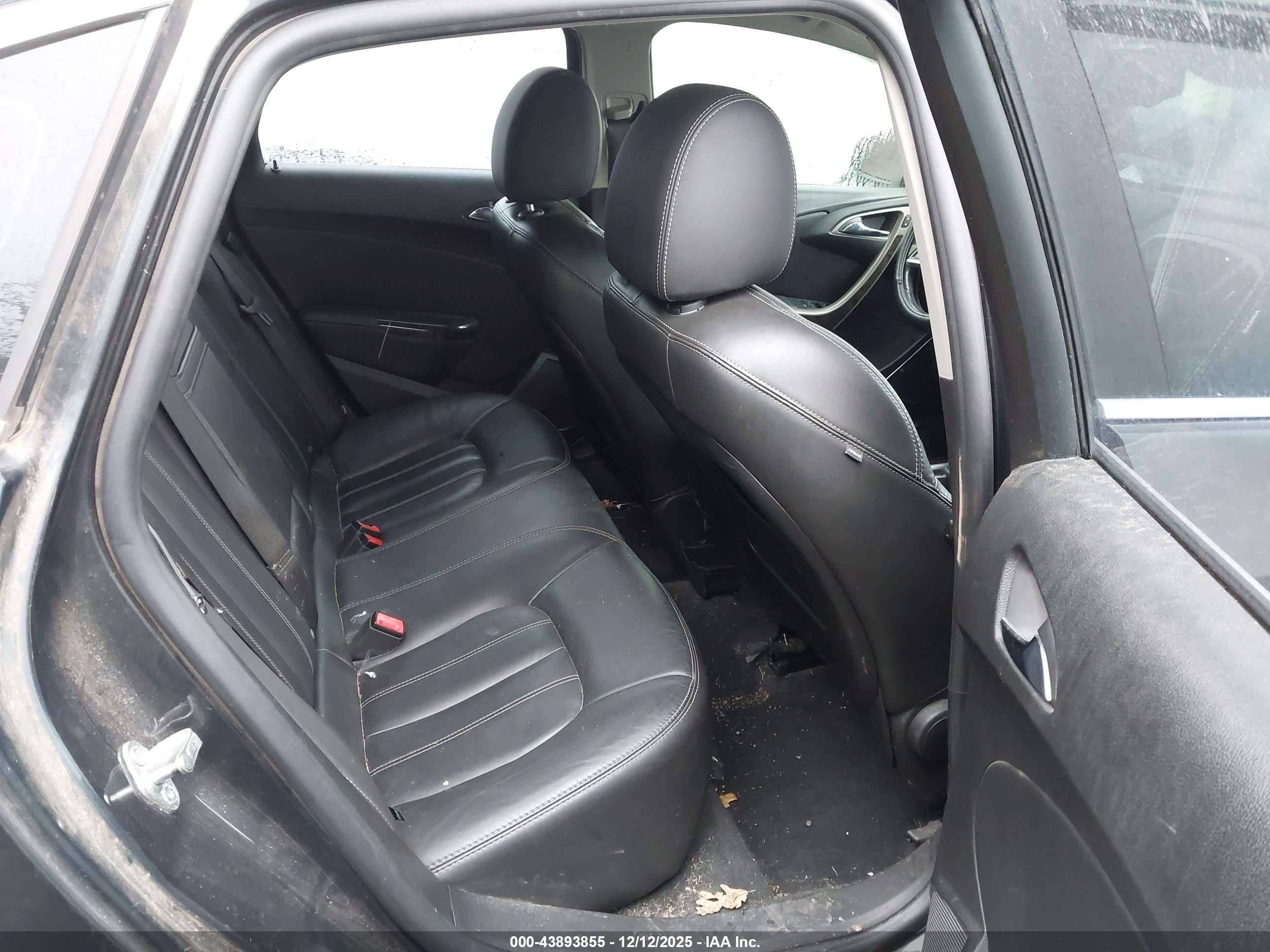 BUICK VERANO image 8