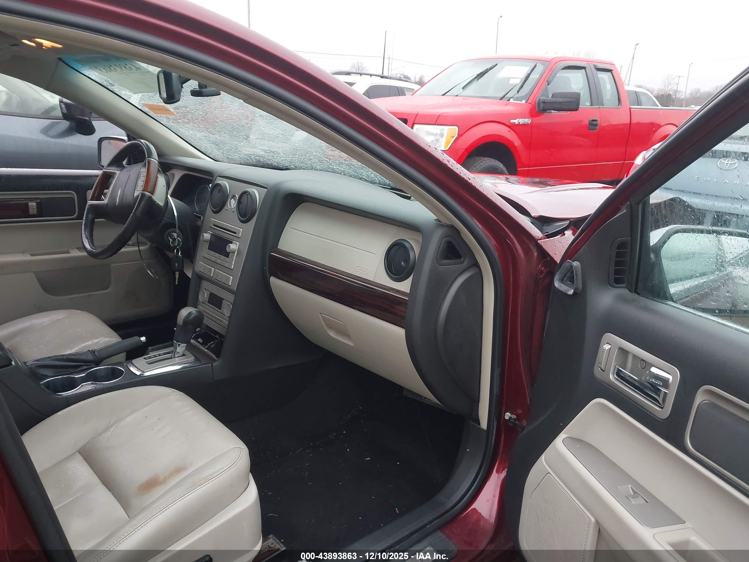 LINCOLN MKZ image 5